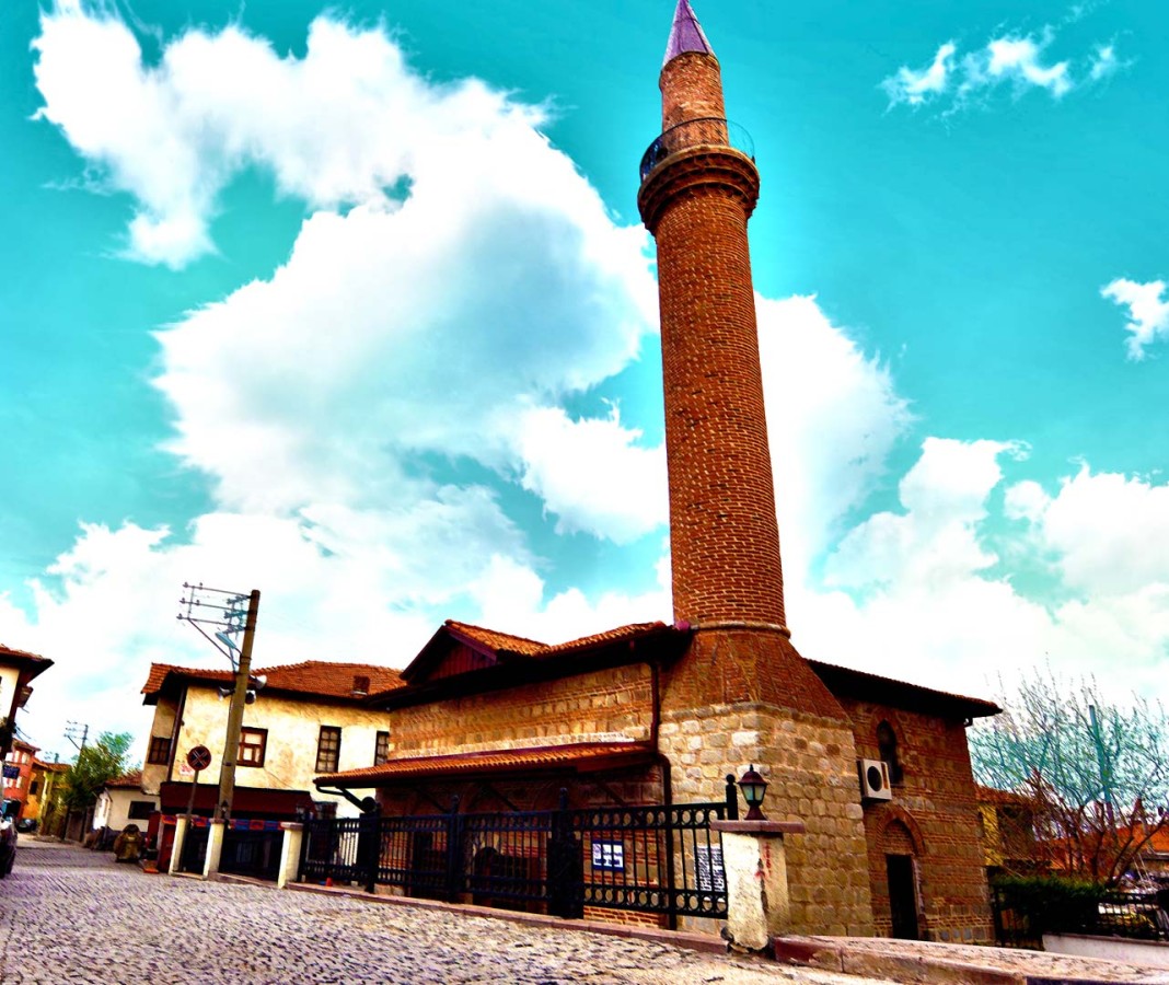 Saray Şehsuvar Camii