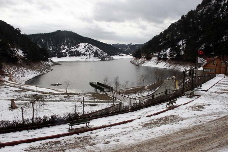 Göynük  Sünnet  Gölü Tabiat  Parkı