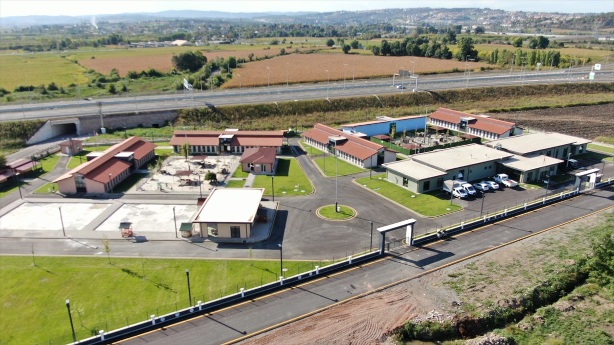 Adapazarı Belediyesi Sahipsiz Hayvanlar Geçici Bakımevi