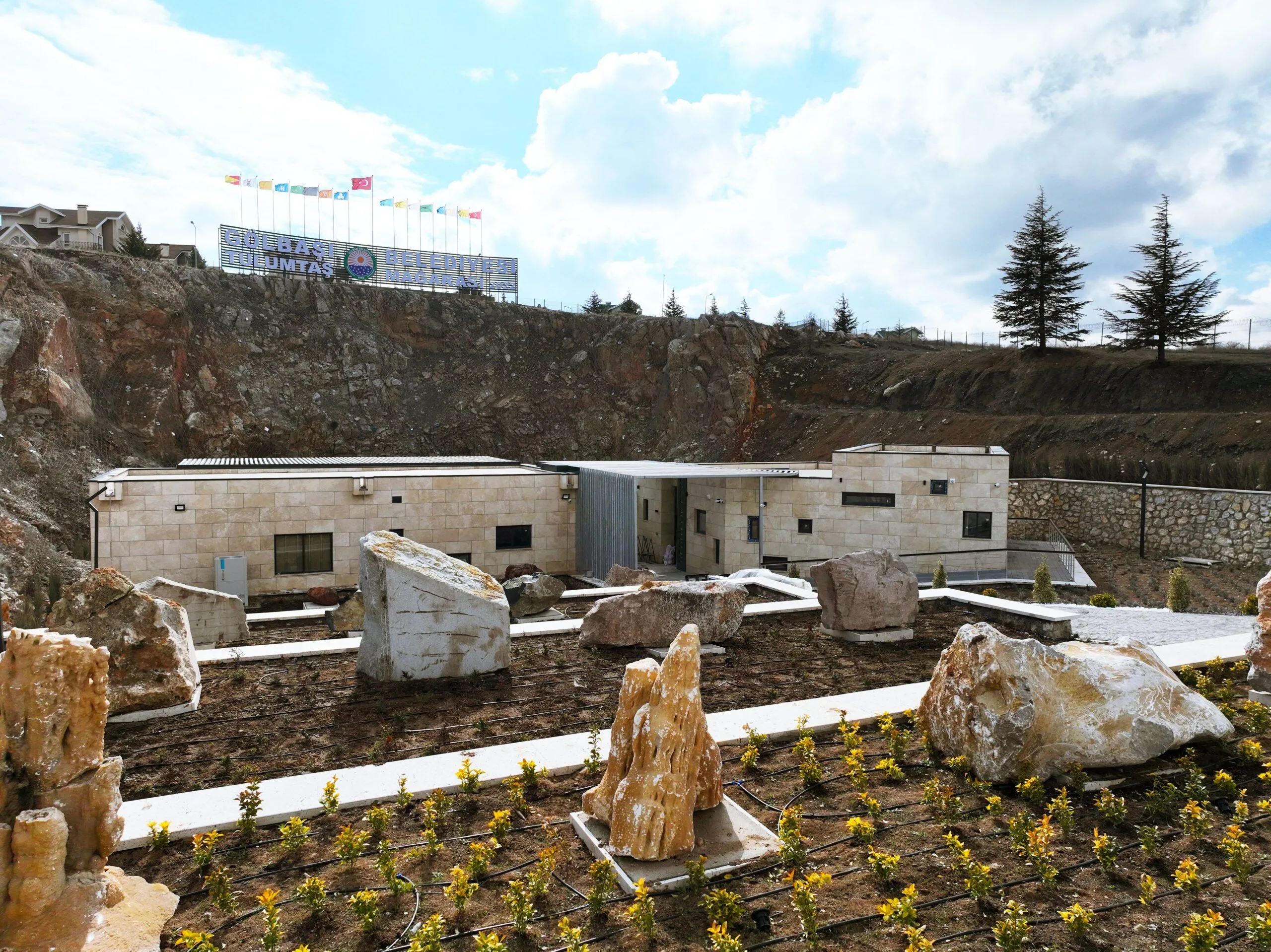 Tulumtaş Mağarası