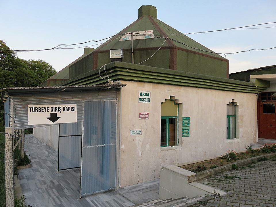 Karaman Baba Türbesi