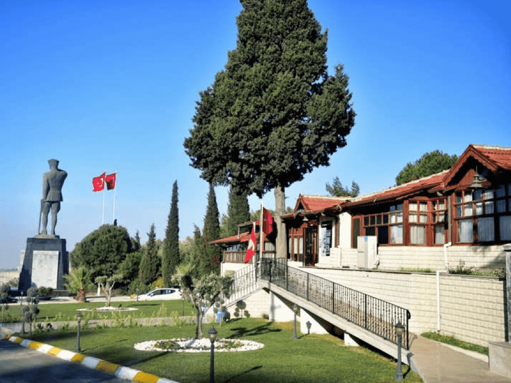 Belkahve Ata Anı Evi