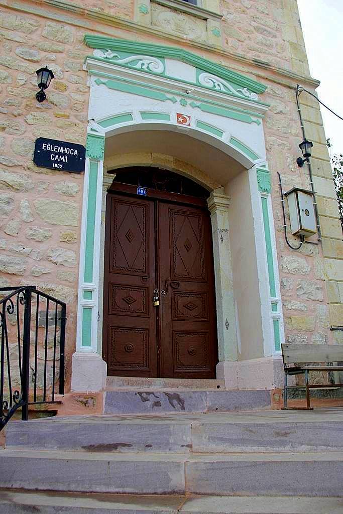 Eğlenhoca Köyü Camii