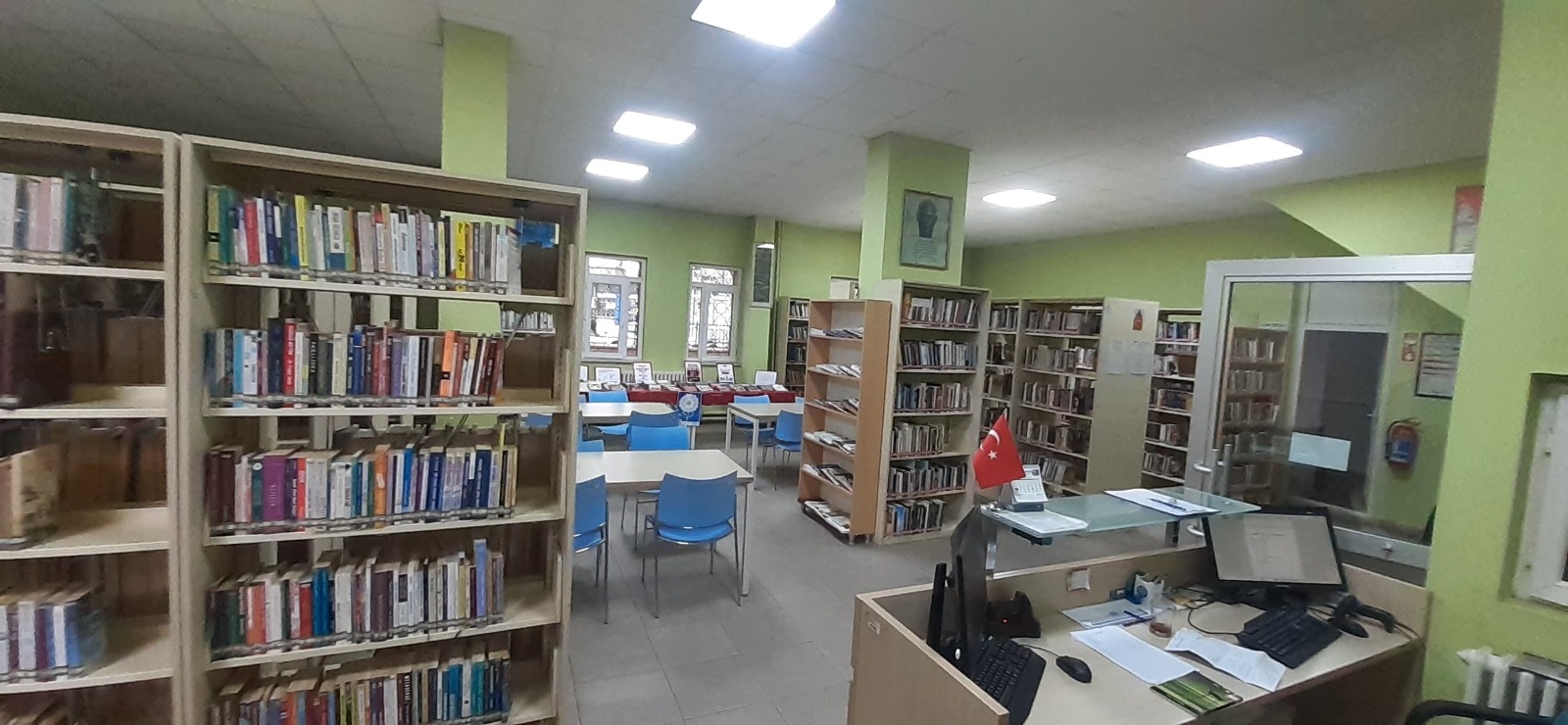 Şarkikaraağaç Halk Kütüphanesi