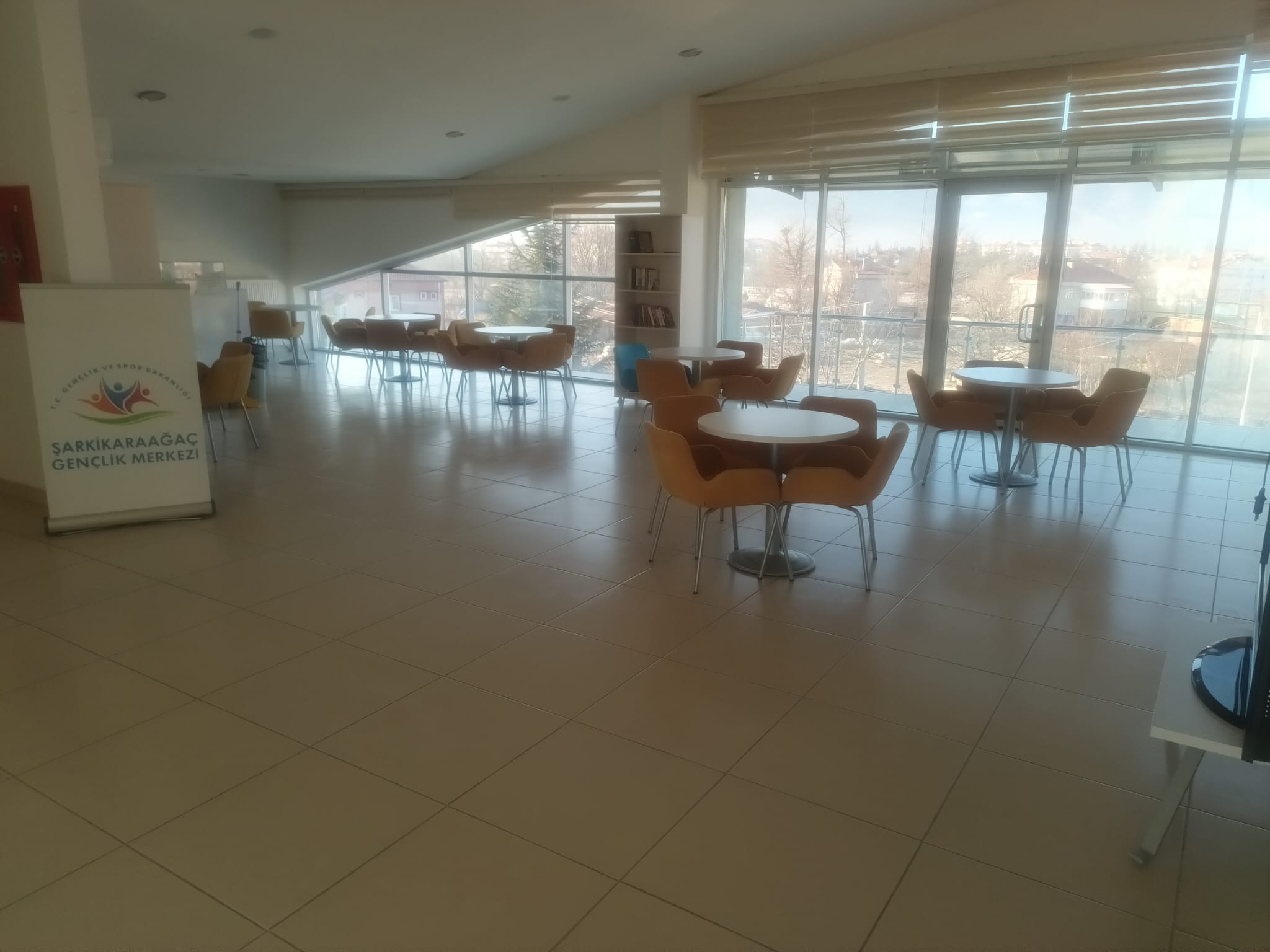 Şarkikaraağaç Gençlik Merkezi