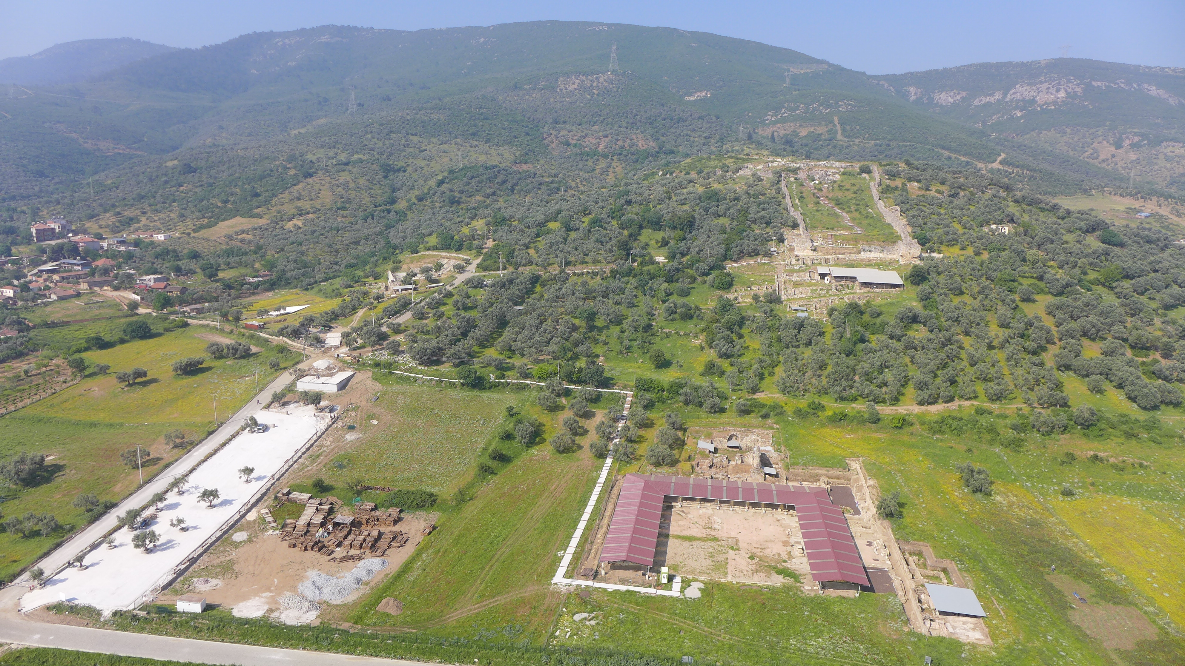 Metropolis Antik Kenti