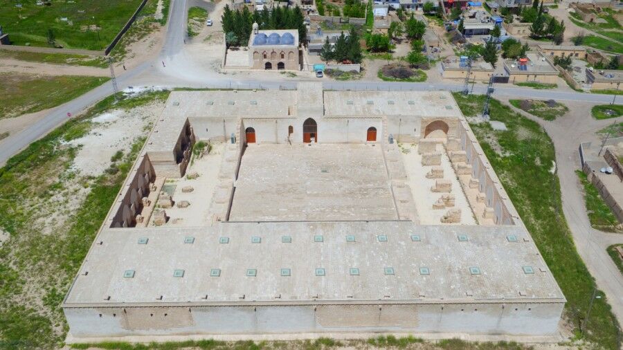 Çarmelik Kervansarayı