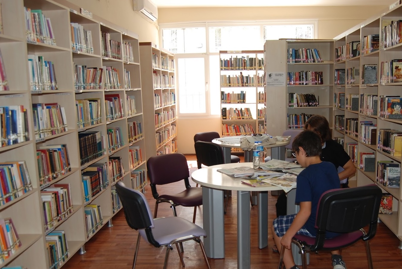 Bornova İlçe Halk Kütüphanesi