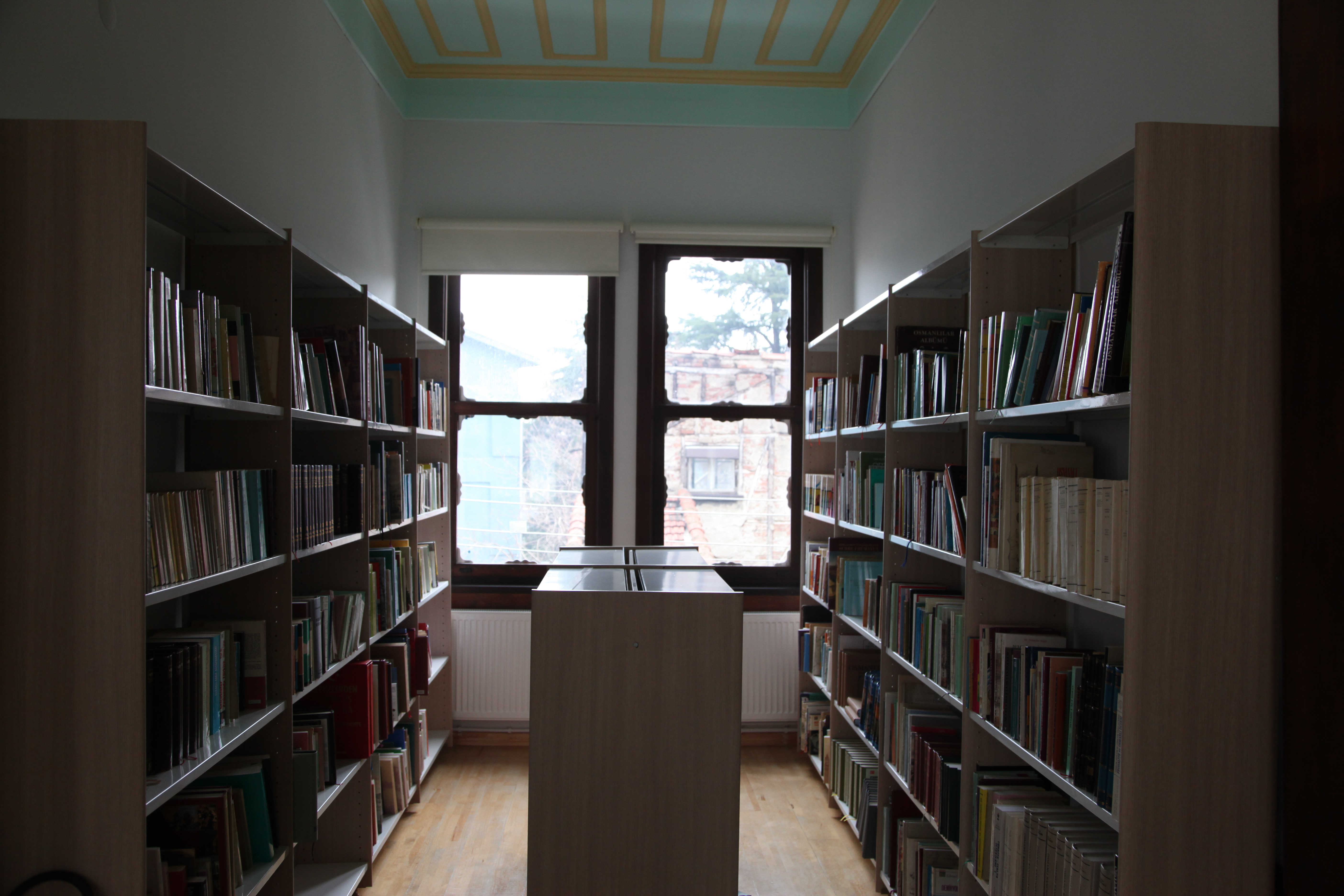 Şehbenderler Konağı Kütüphanesi