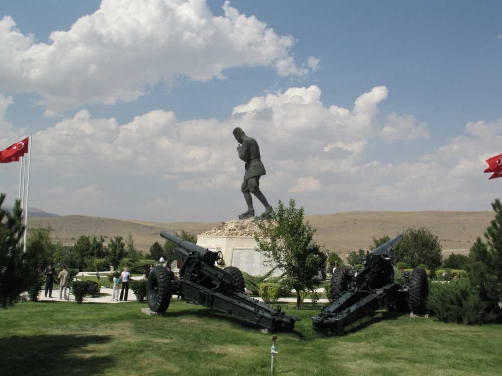 Büyük Taaruz Şehitliği