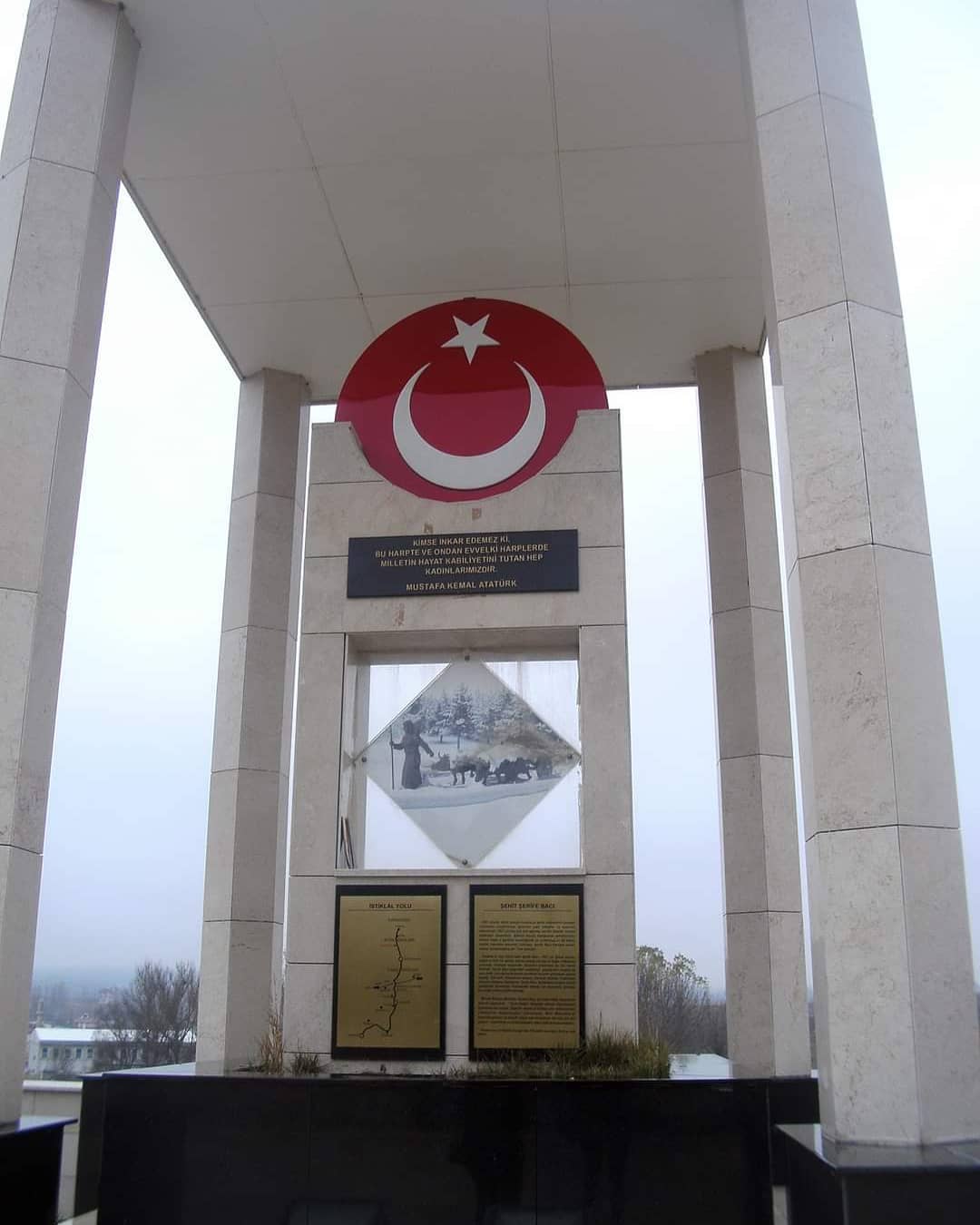 Şehit Şerife Bacı Anıtı