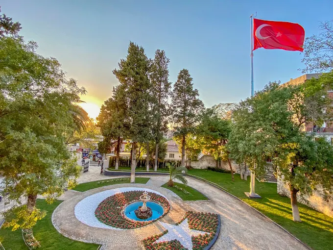 Dokuz Eylül Üniversitesi Türk Bayrakları Müzesi