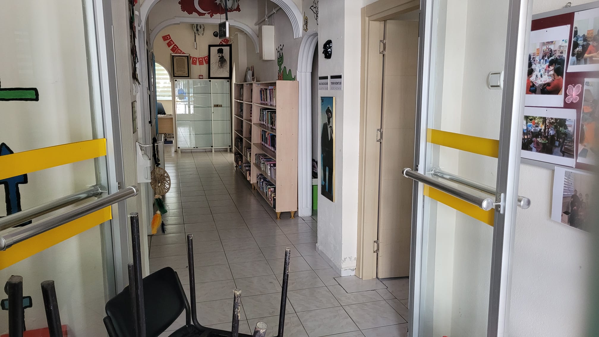 SAFALI YILMAZ TÜZÜNATAÇ ÇOCUK KÜTÜPHANESİ