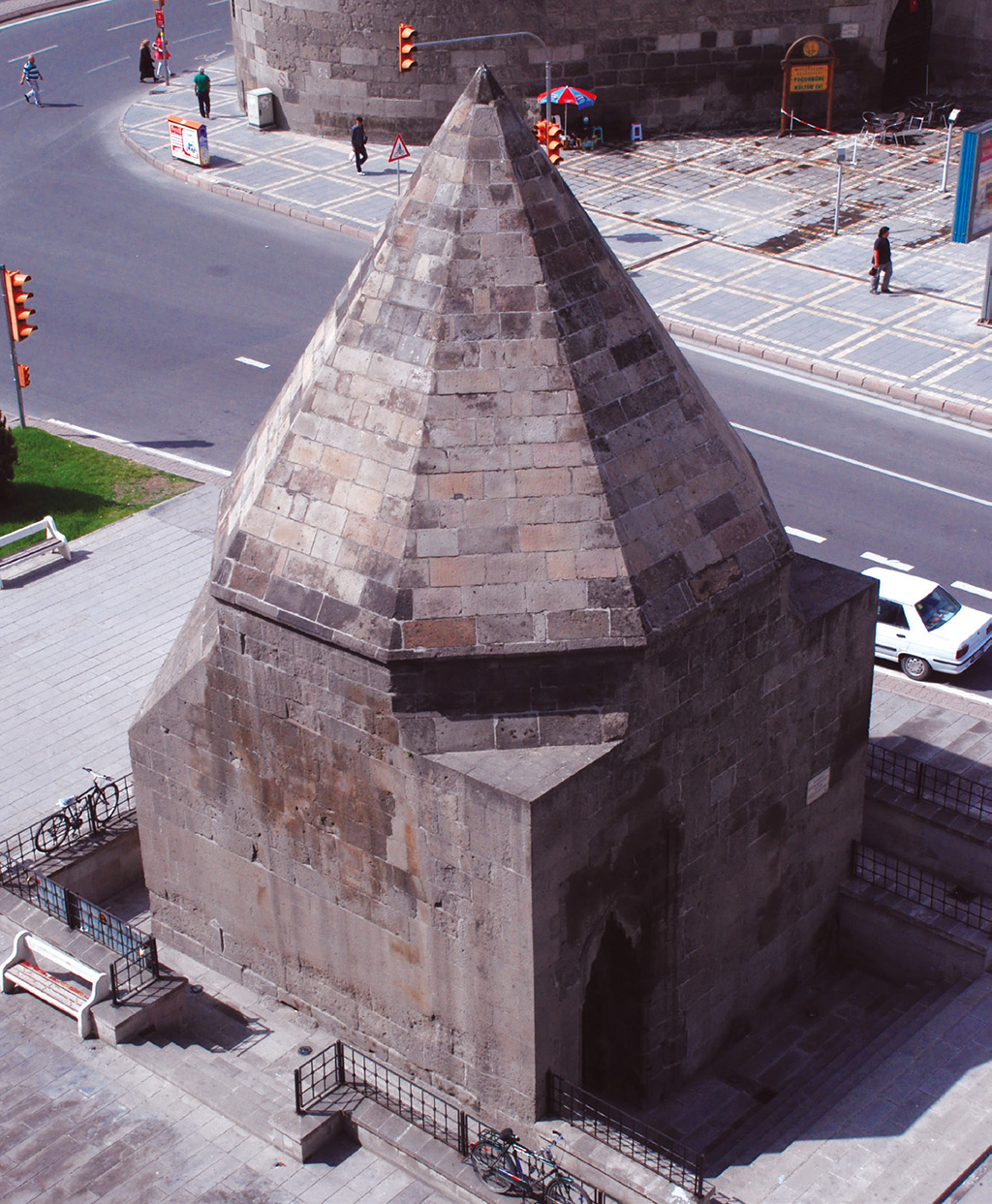 Kayseri Alaca Kümbet