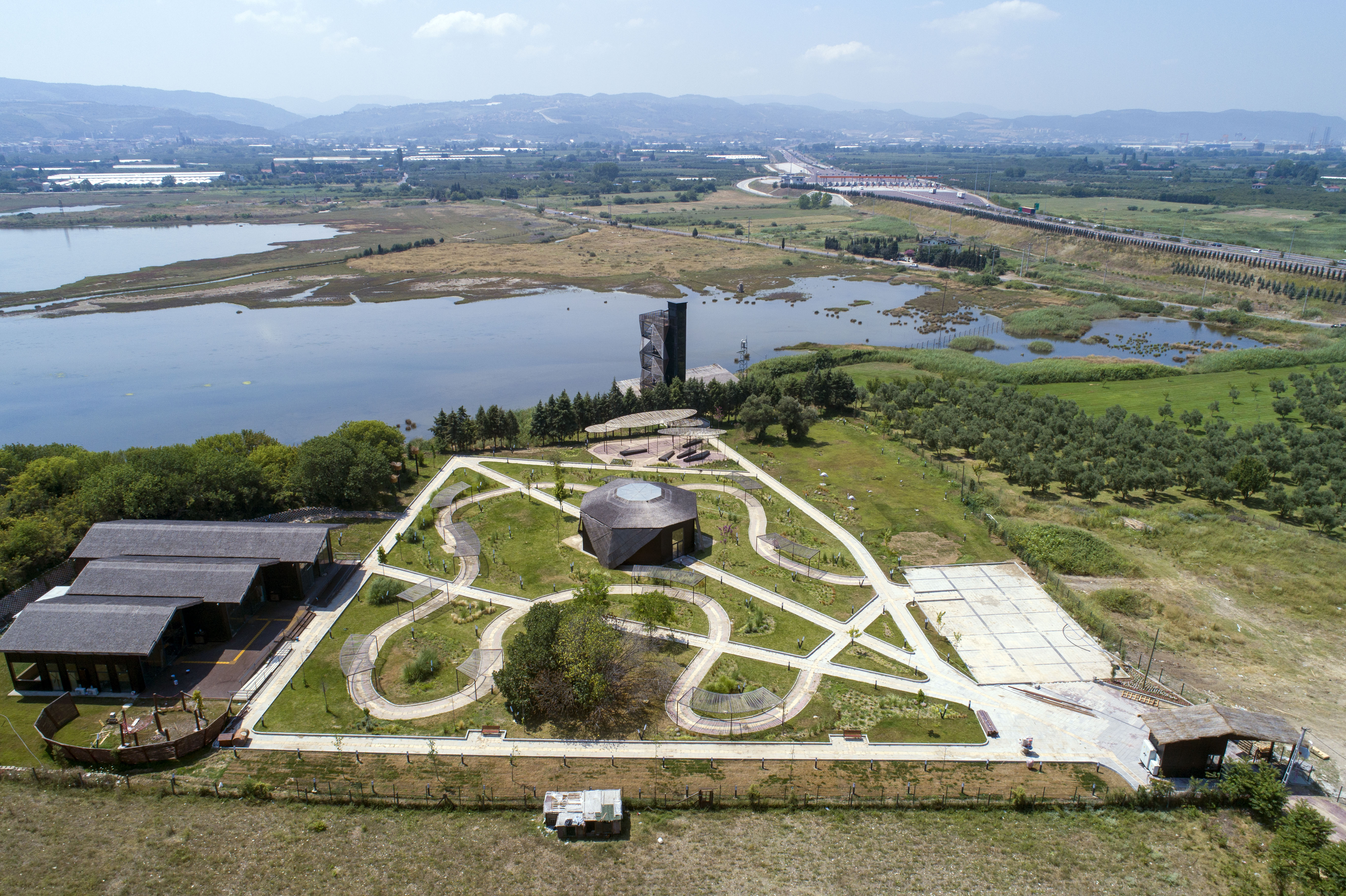 Altınova Belediyesi Hersek Lagünü Doğa Eğitim Merkezi ve Engelsiz Kuş Gözlem Alanı