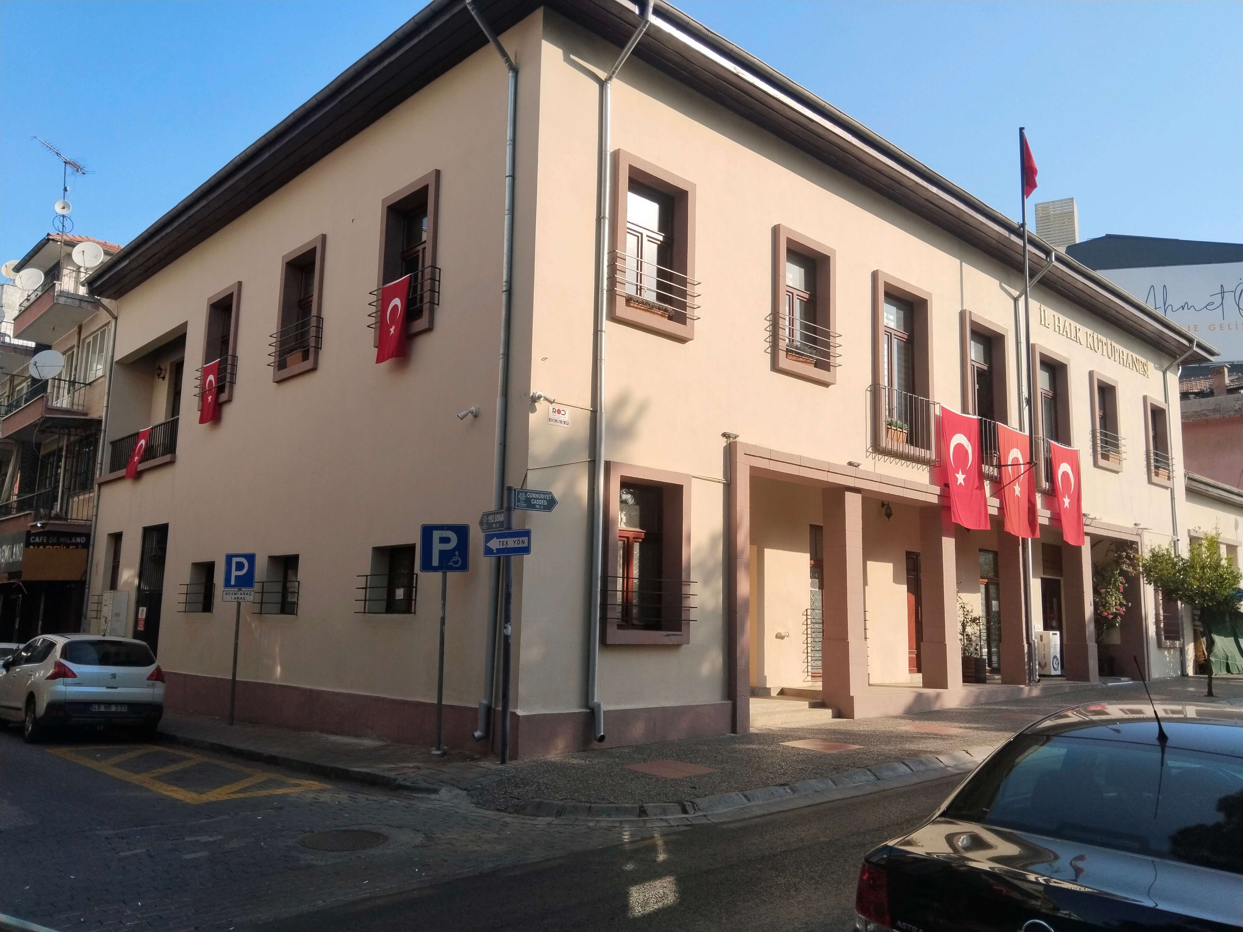 Aydın İl Halk Kütüphanesi