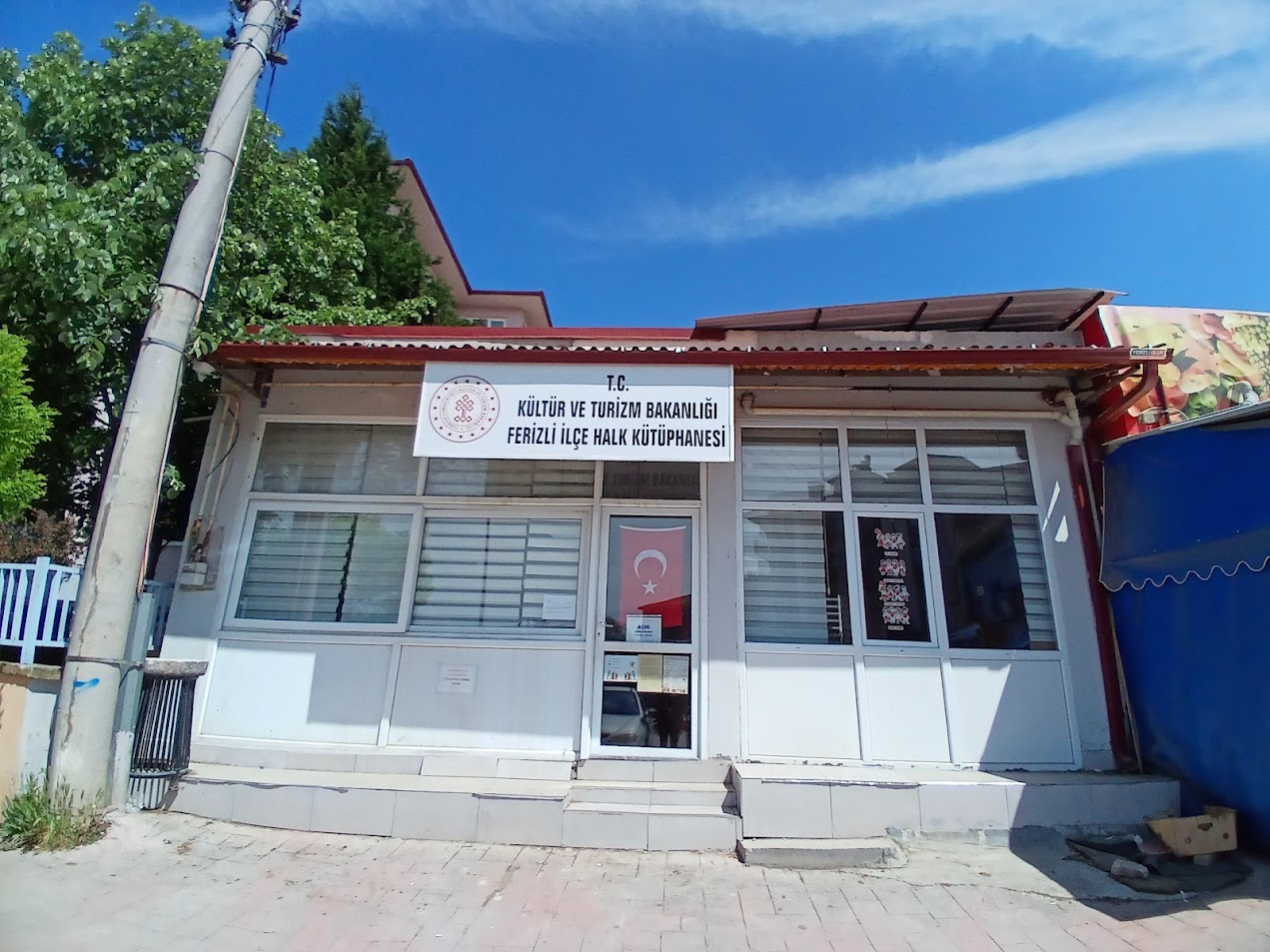 Ferizli İlçe Halk Kütüphanesi