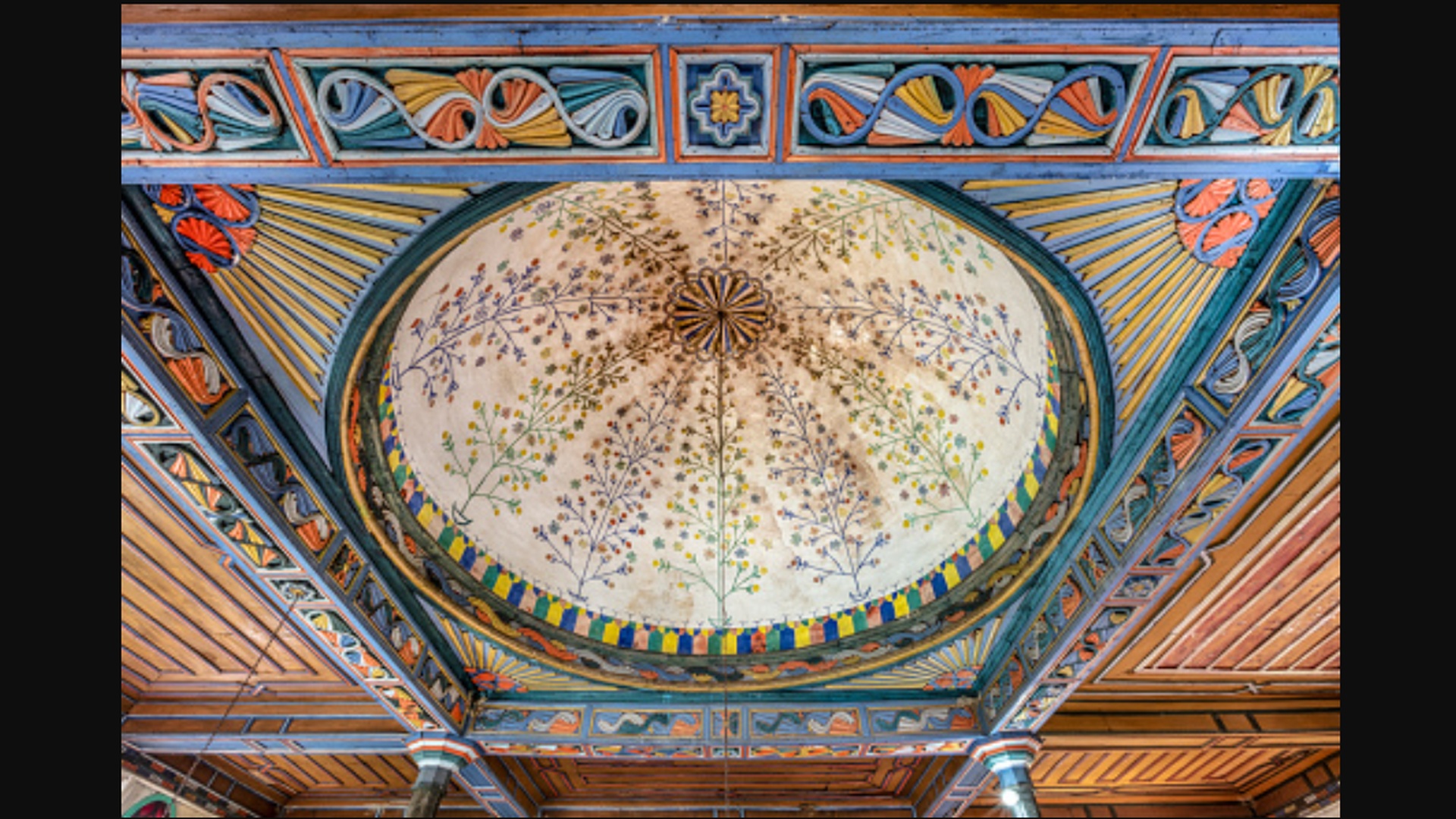 Camili Köyü (Macahel) Camii