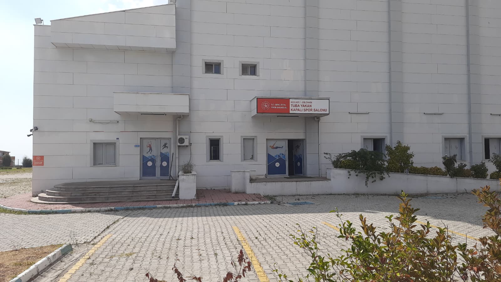 Dilovası Tuba Yakan Spor Salonu