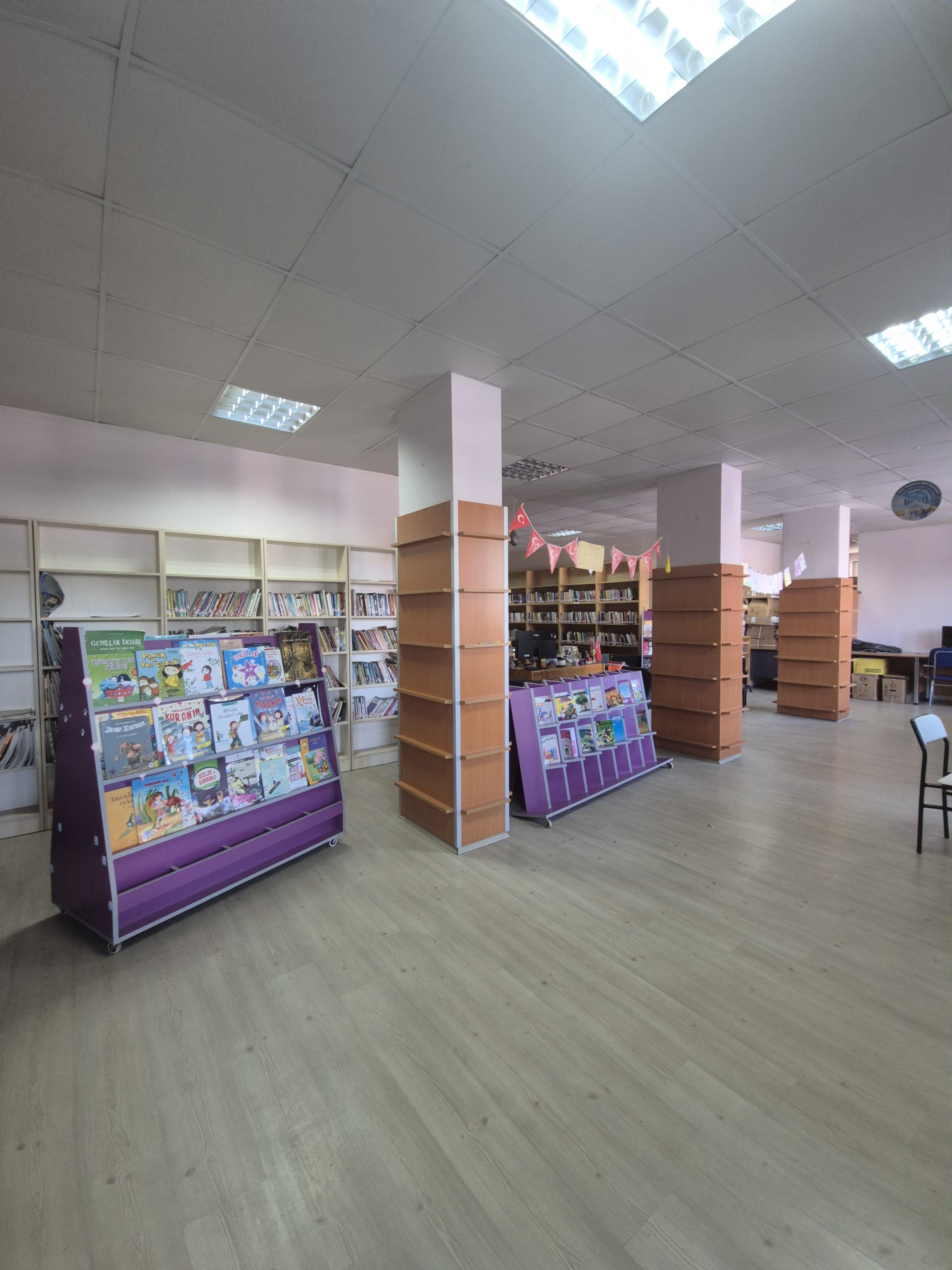 Söğütlü İlçe Halk Kütüphanesi