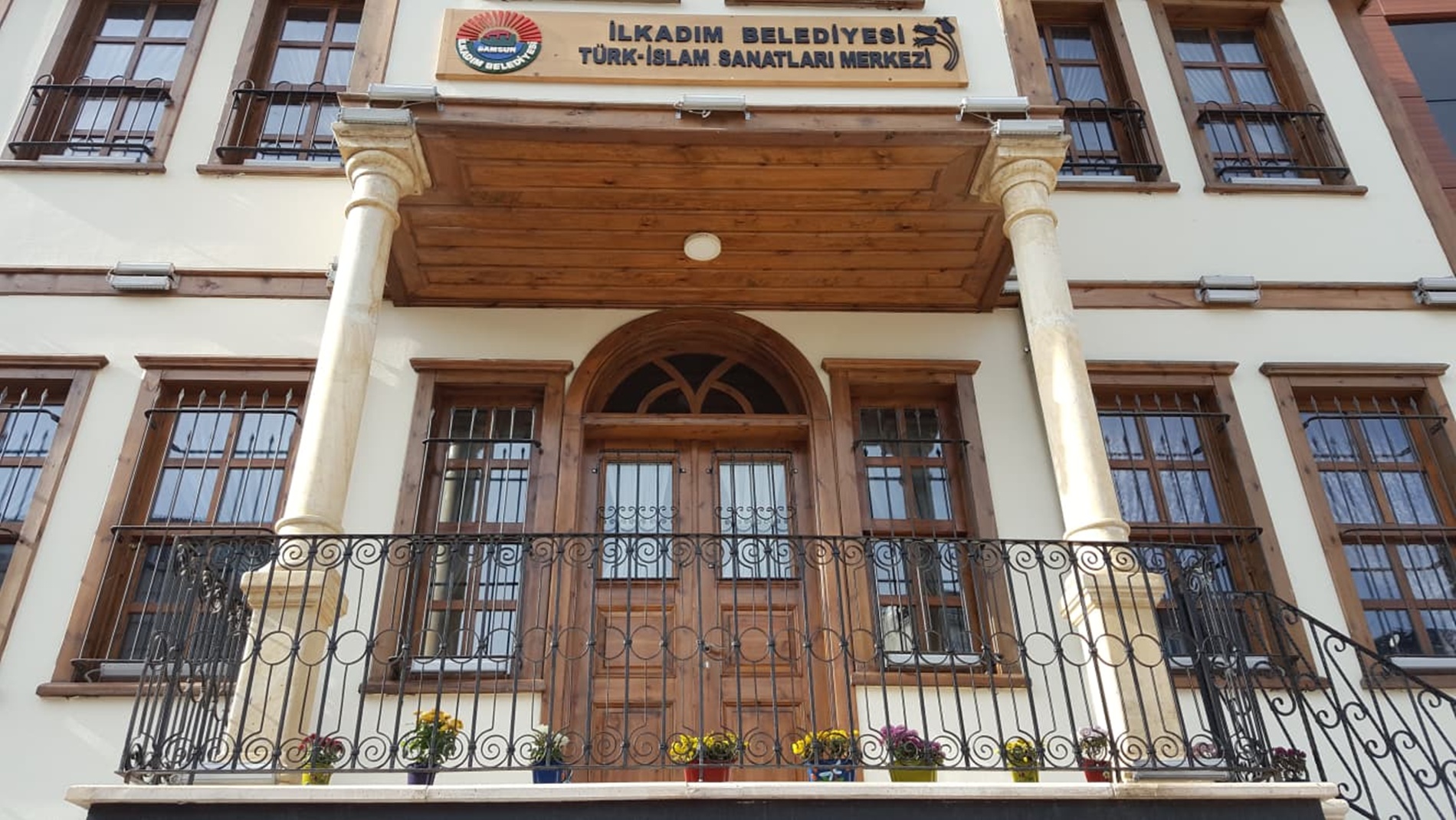 İlkadım Türk İslam Sanatları Merkezi