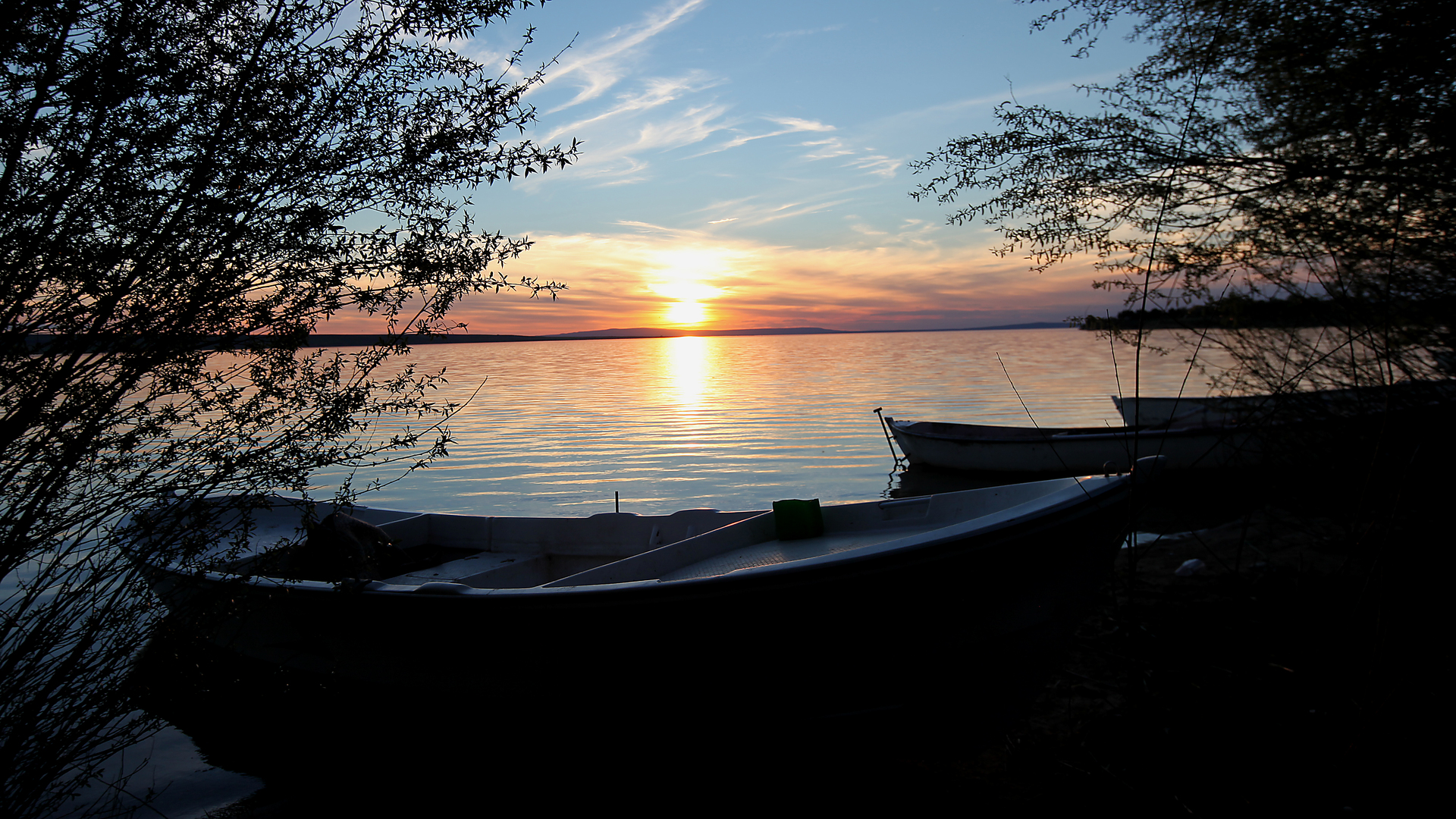 Hirfanlı Barajı ve Hidroelektrik Santrali