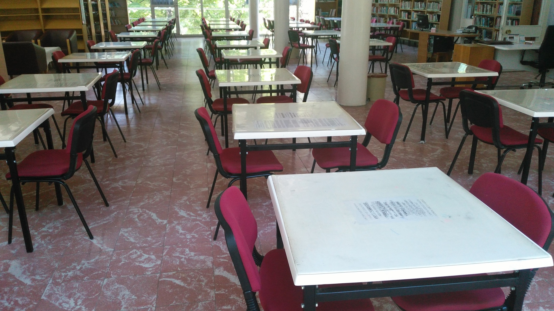 Akhisar Zeynelzade İlçe Halk Kütüphanesi