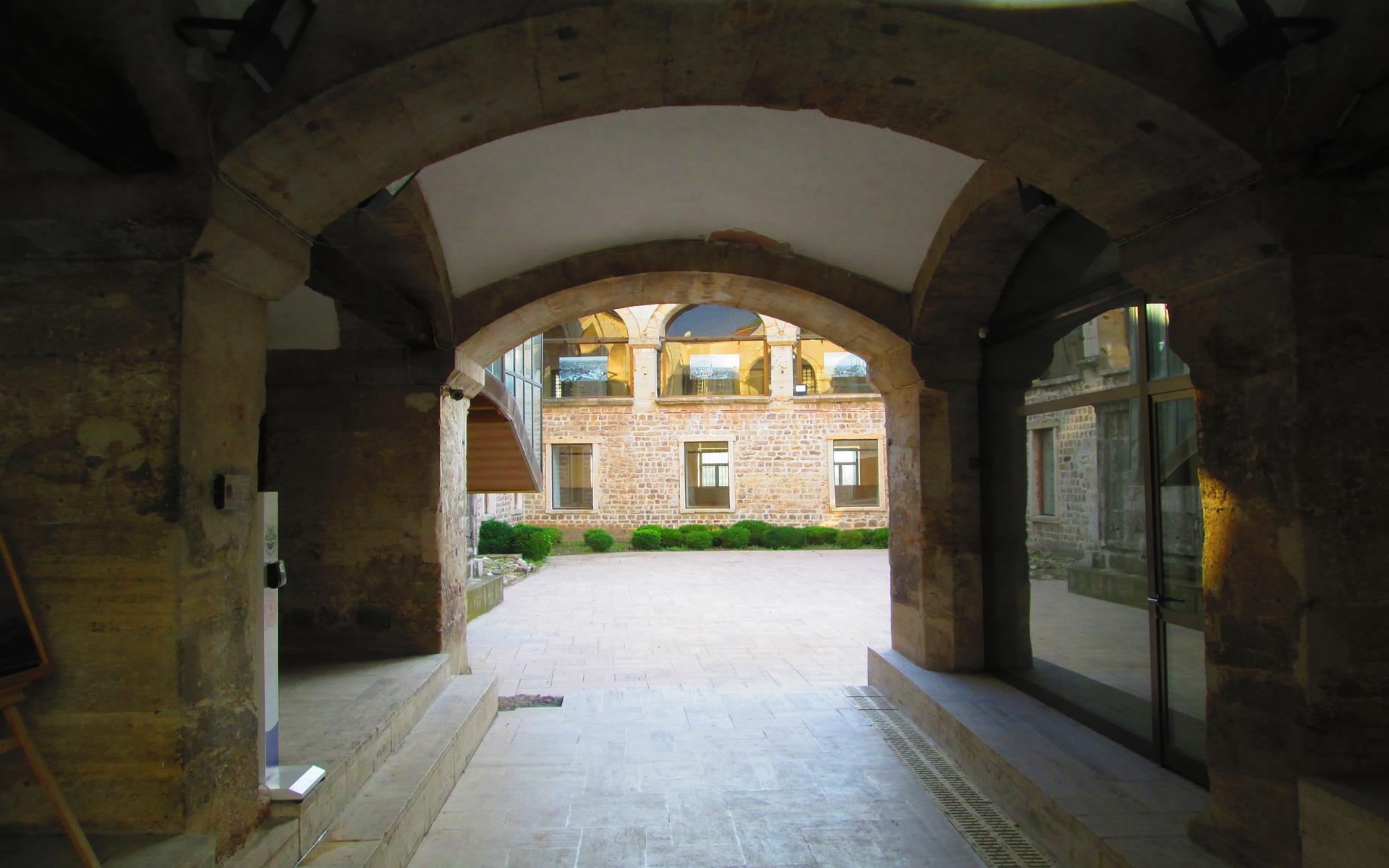 DEVECİ HAN KÜLTÜR MERKEZİ