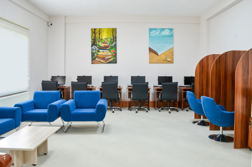 Belsin Sezai Karakoç Kütüphanesi