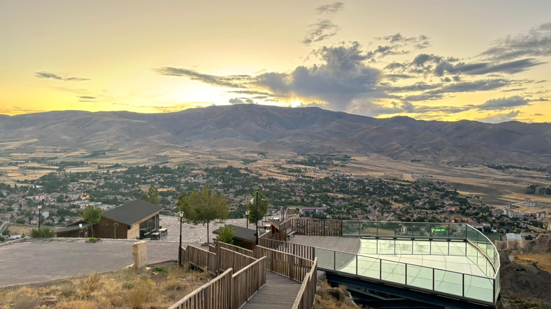 Divriği Cam Seyir Terası