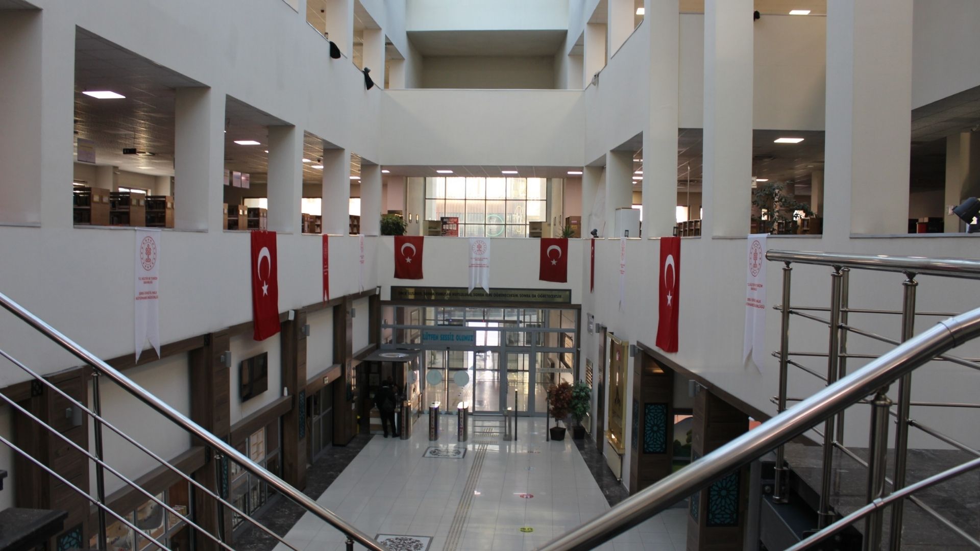 Şems-İ Sivasi İl Halk Kütüphanesi