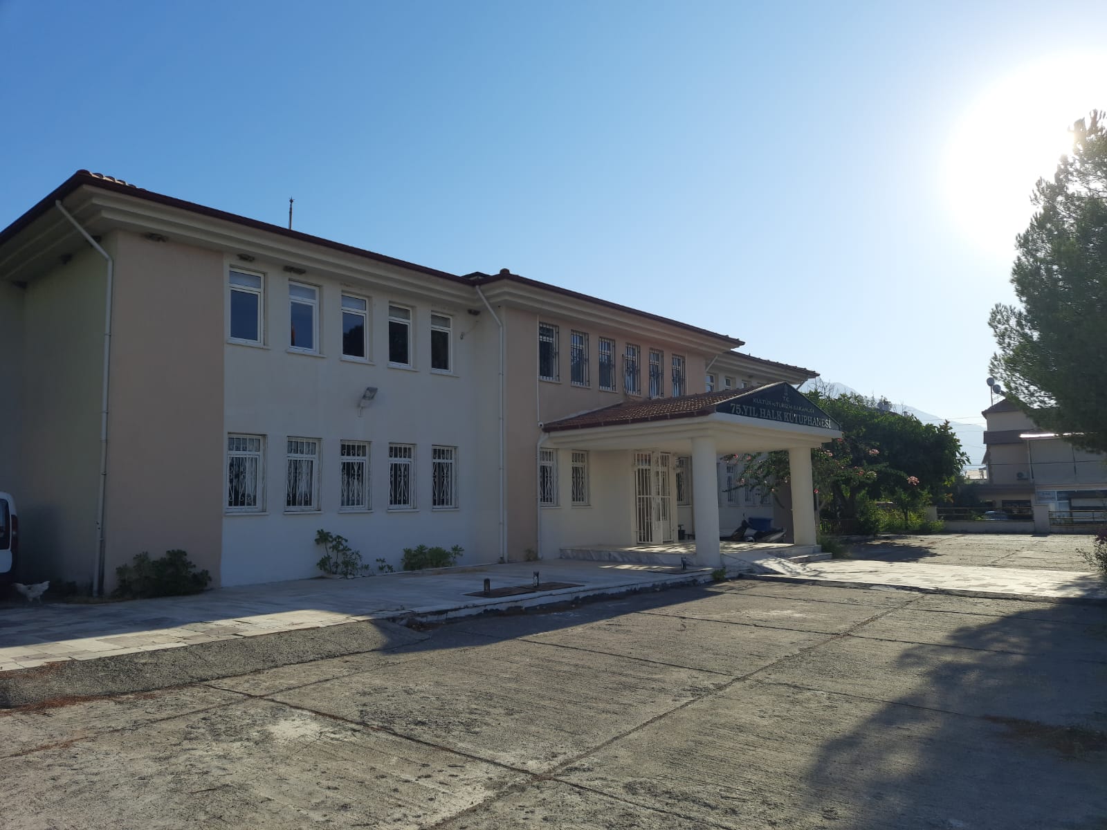 Köyceğiz 75. Yıl Halk Kütüphanesi