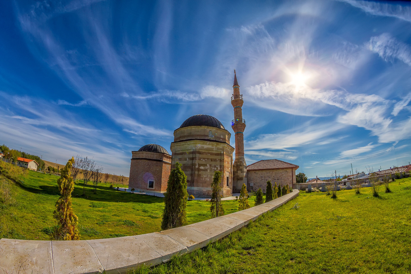 Süceattin Veli Türbesi