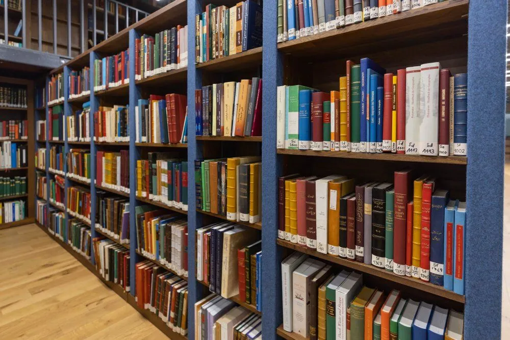 Prof. Dr. Fuat Sezgin İl Halk Kütüphanesi