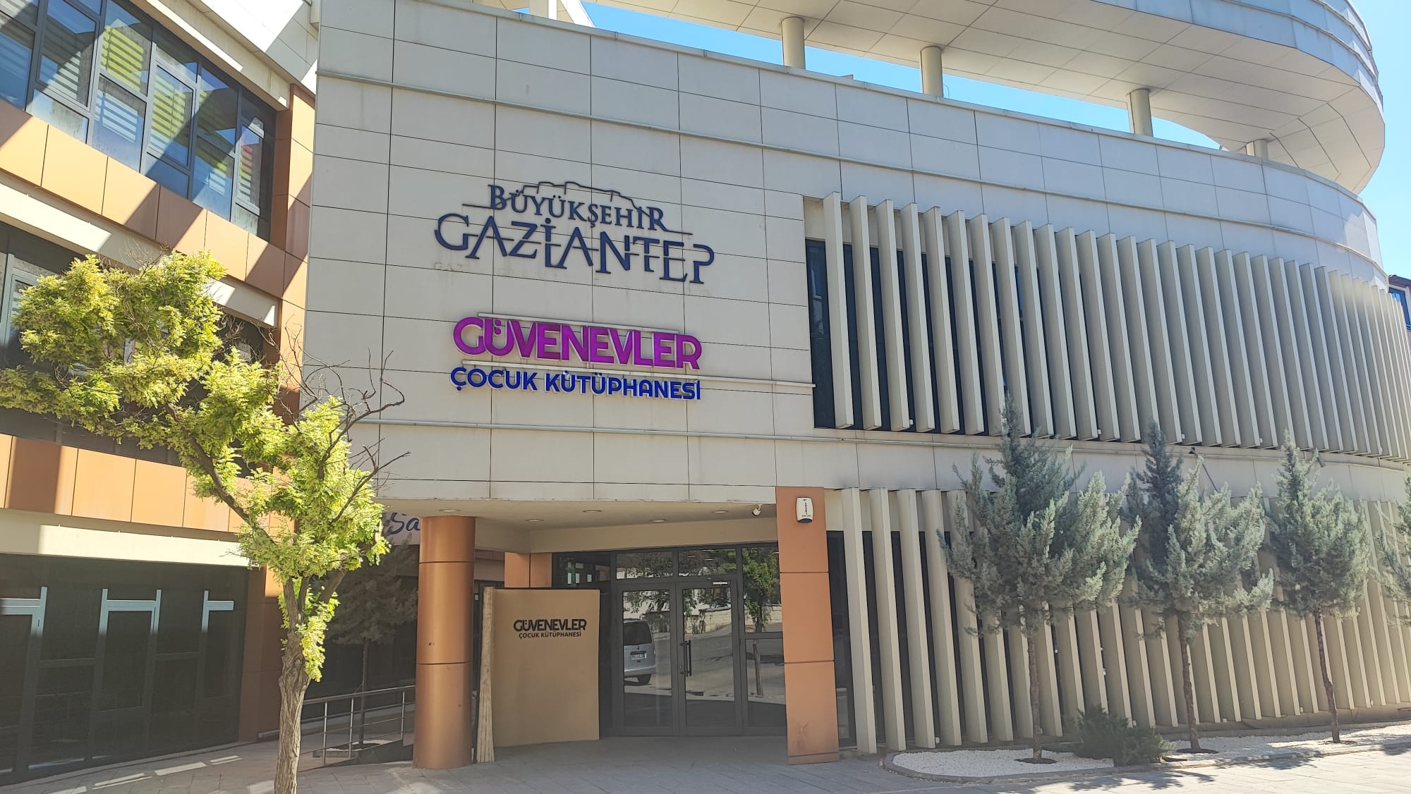 Güvenevler Çocuk Kütüphanesi