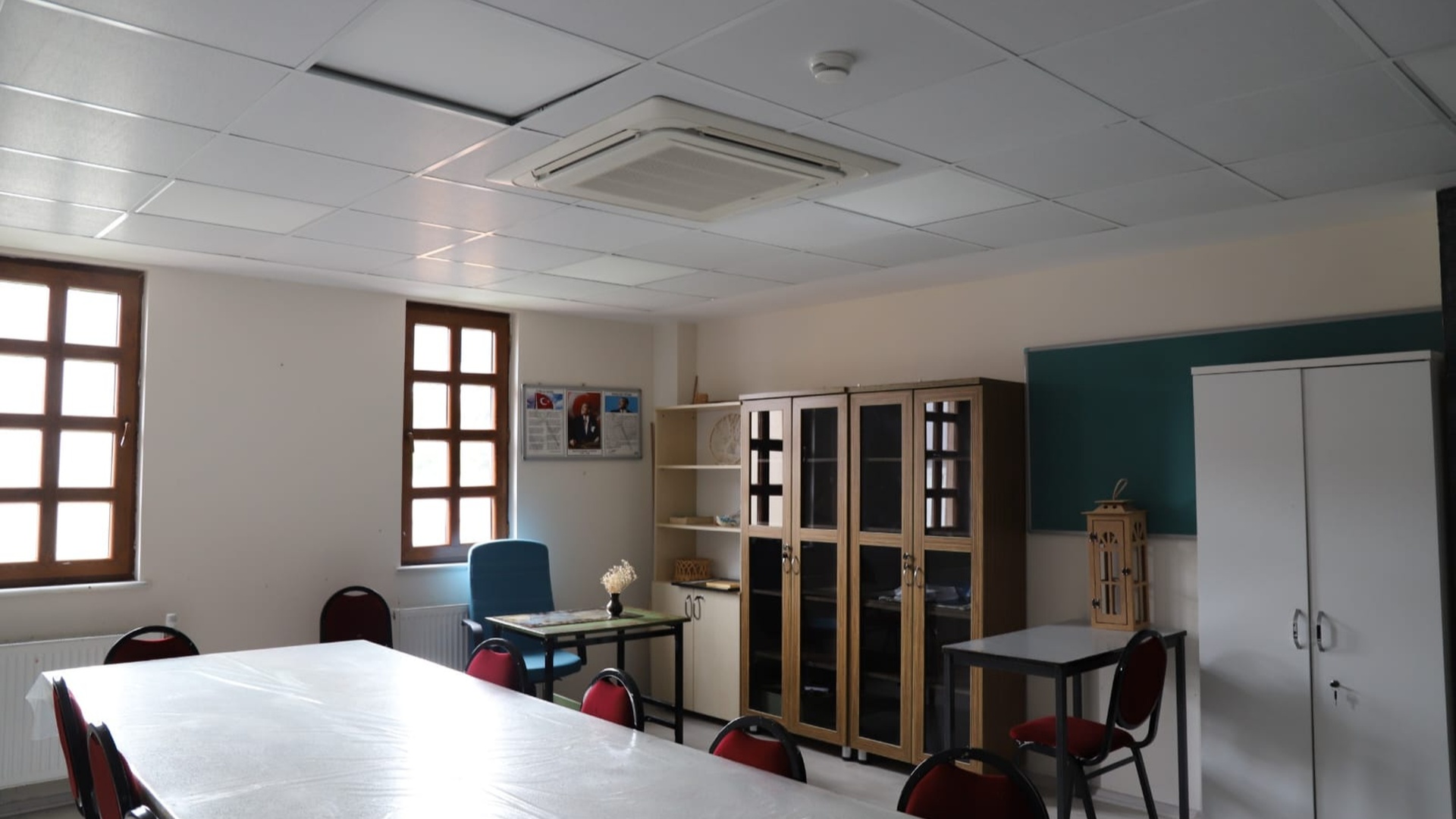 Perşembe Halk Kütüphanesi