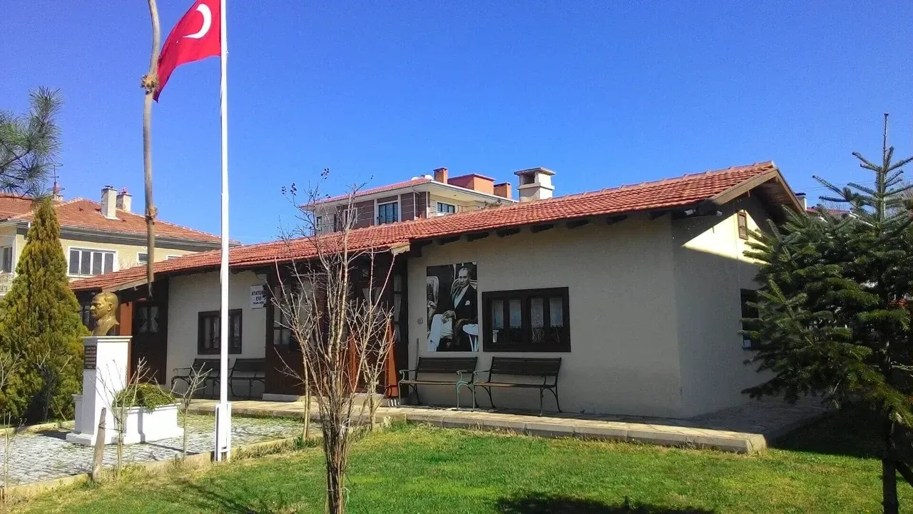 Muratlı Atatürk Evi Müzesi