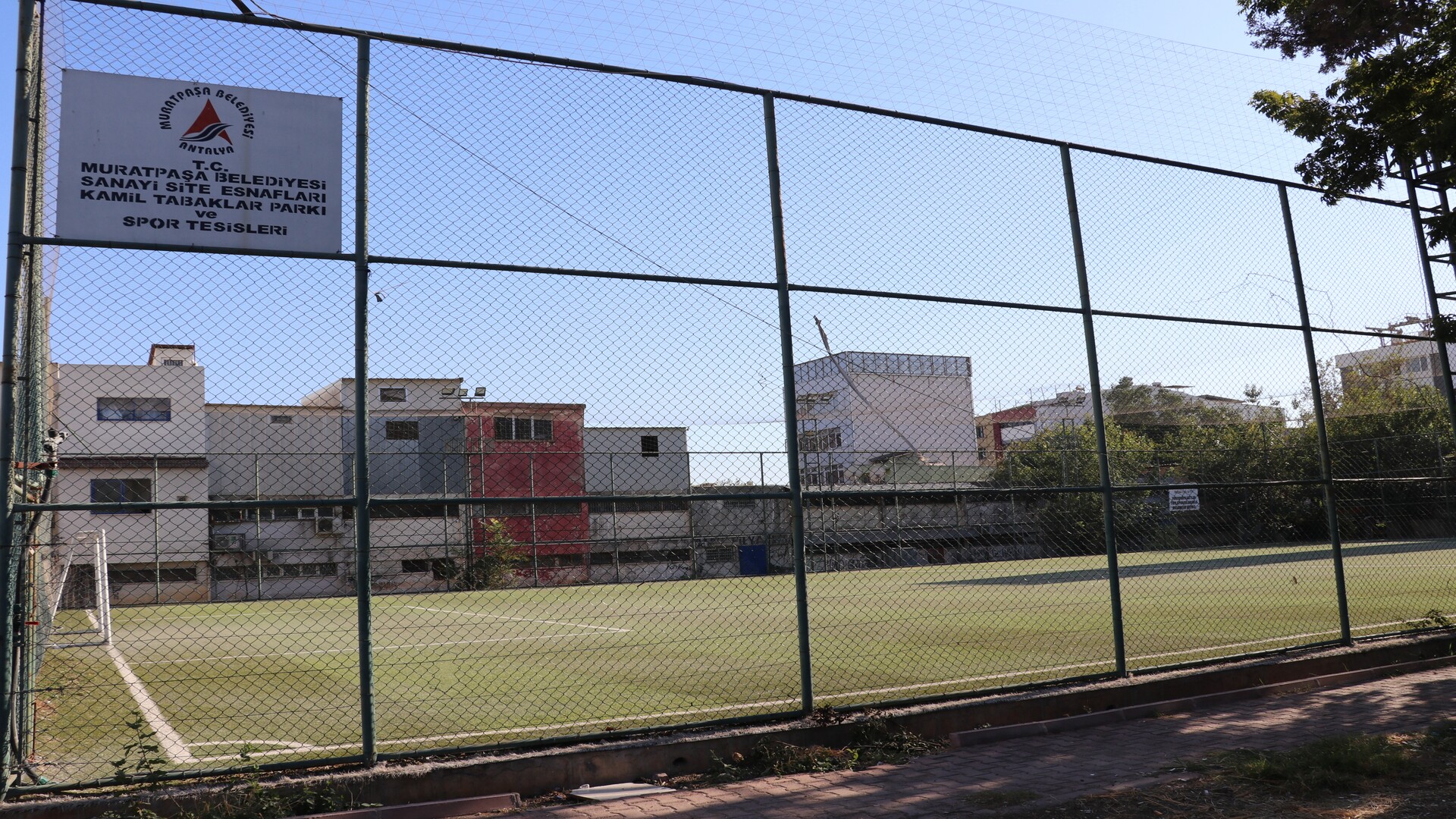 Kamil Tabaklar (Eski Sanayi) Spor Tesisi