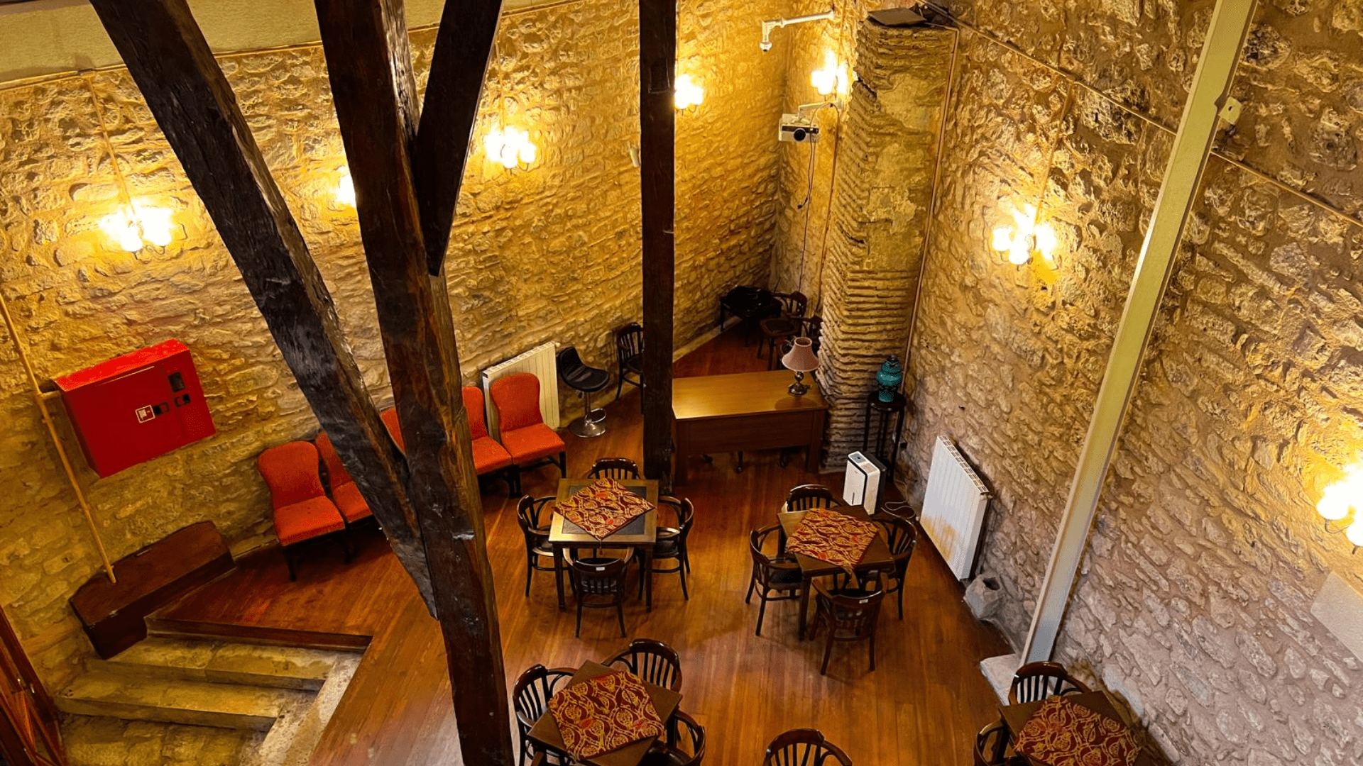 Ahmet Hamdi Tanpınar Edebiyat  Müze Kütüphanesi