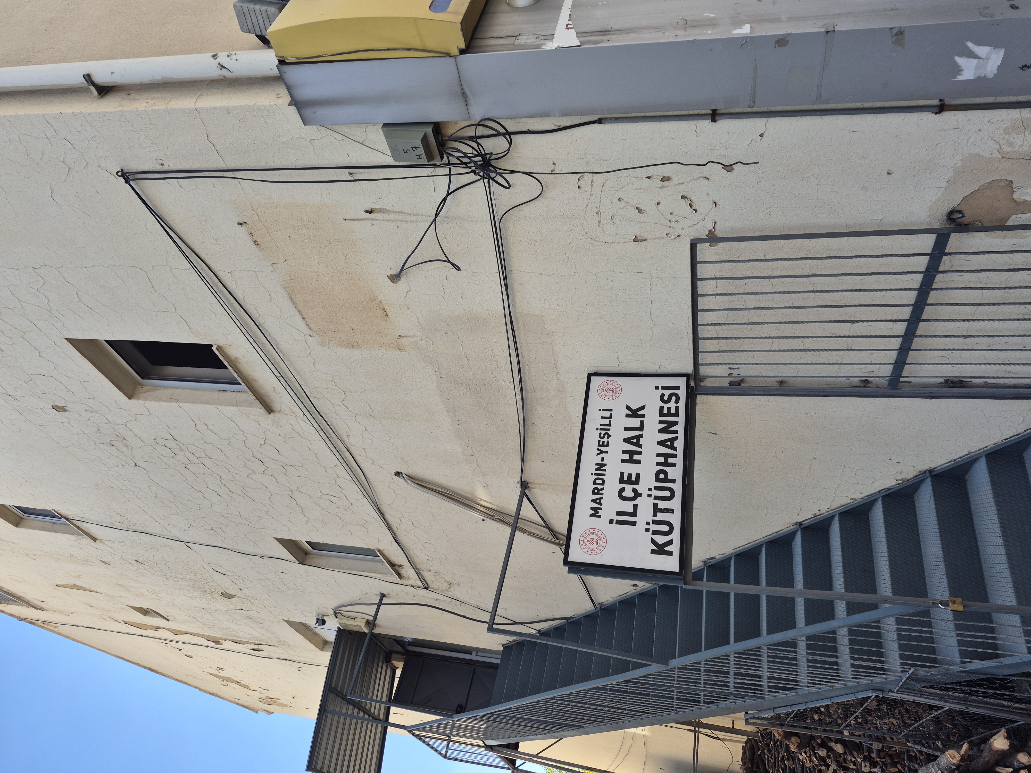 Yeşilli Halk Kütüphanesi