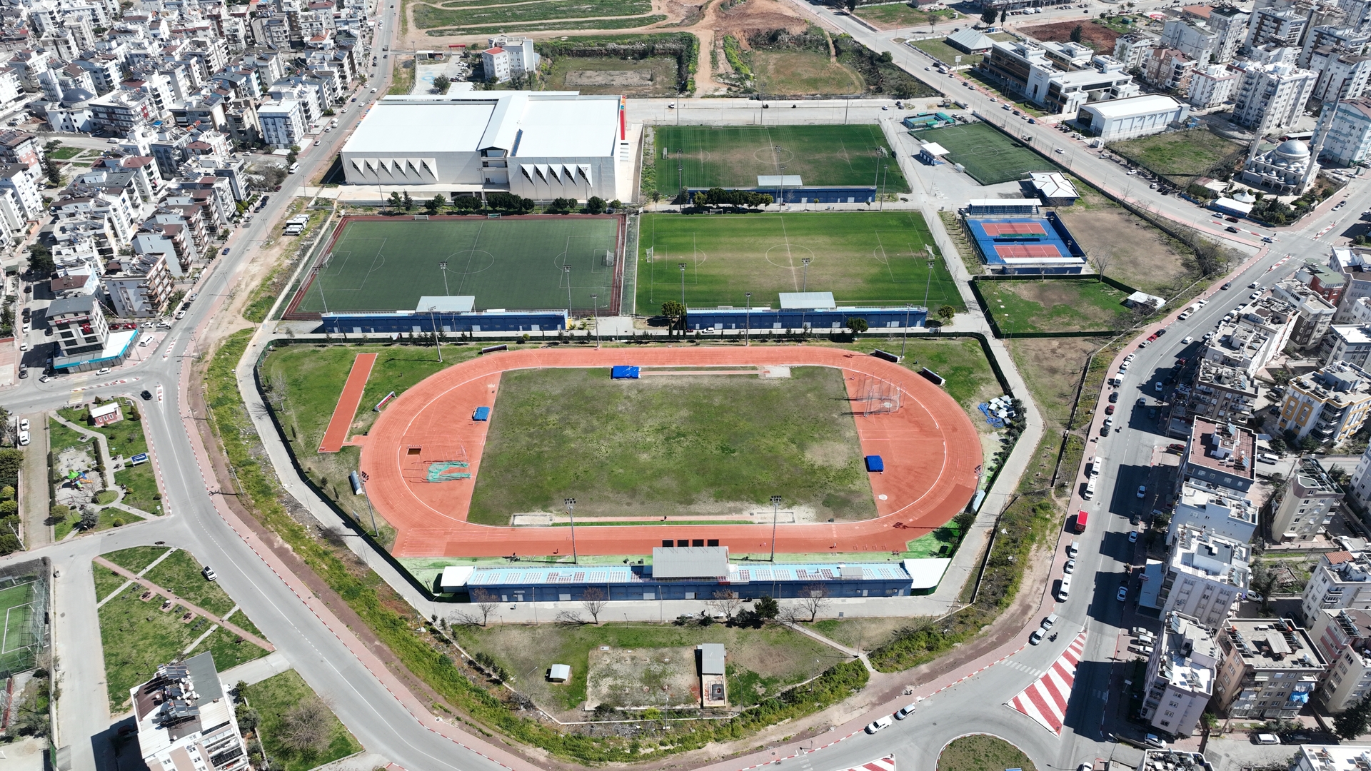 Muratpaşa Kızıltoprak Spor Kompleksi