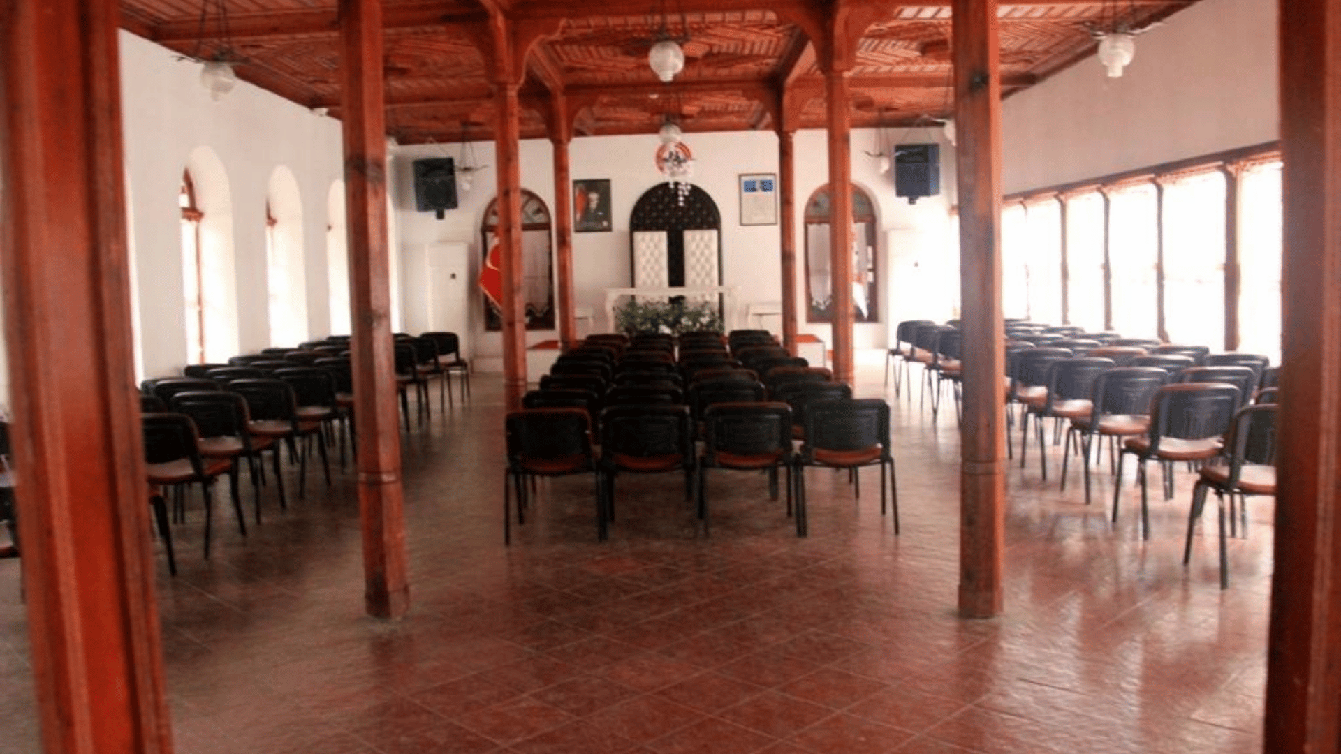 Konakaltı İskender Alper Kültür Merkezi