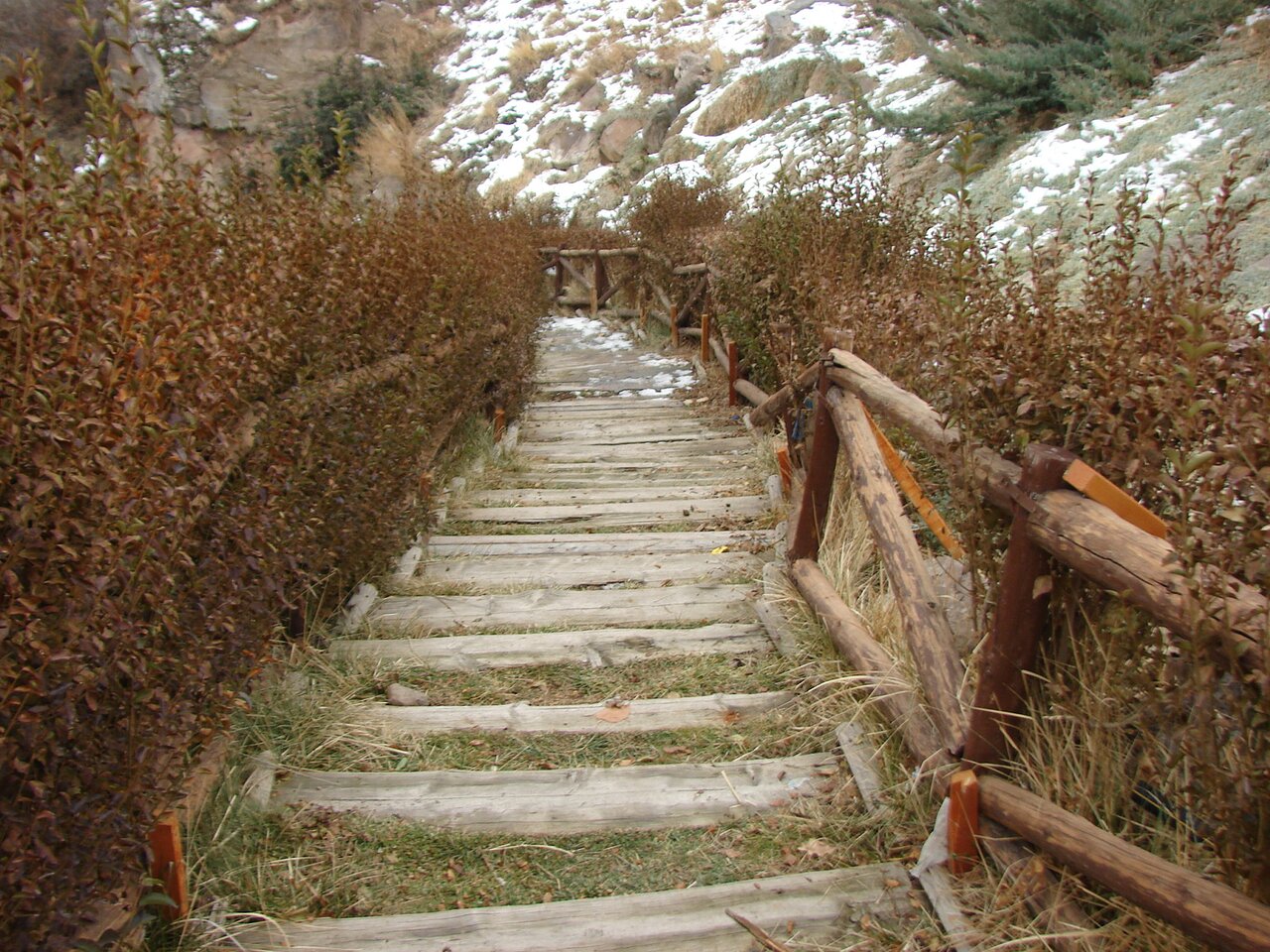 Talas Yeraltı Şehri