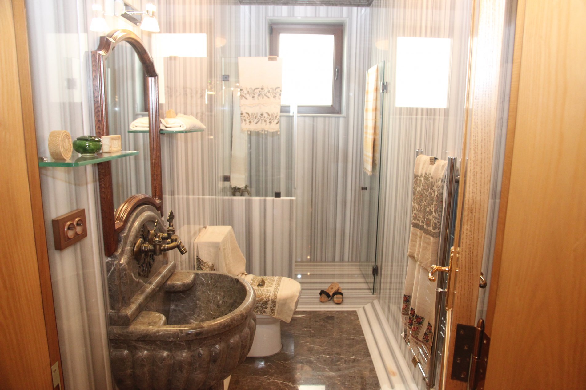 El Nakışları ve Sanat Evi