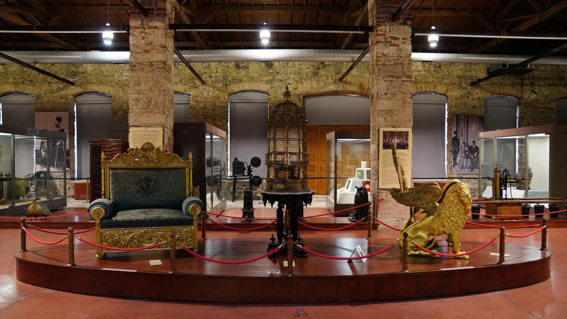 Saray Koleksiyonları Müzesi