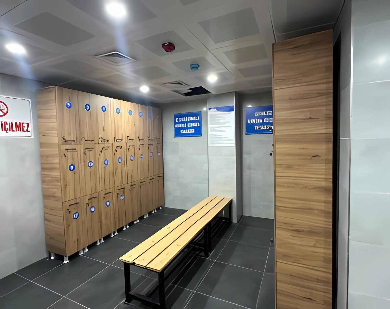 Bağlar Yarı Olimpik Yüzme Havuzu