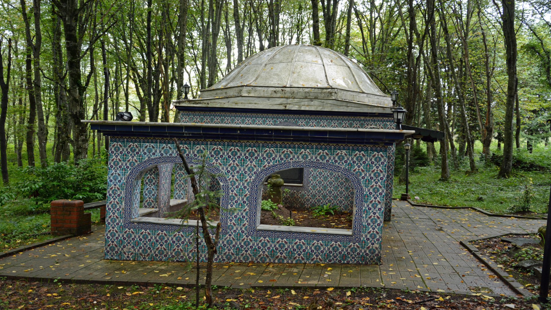 Ulubey Şeyh Abdullah Türbesi