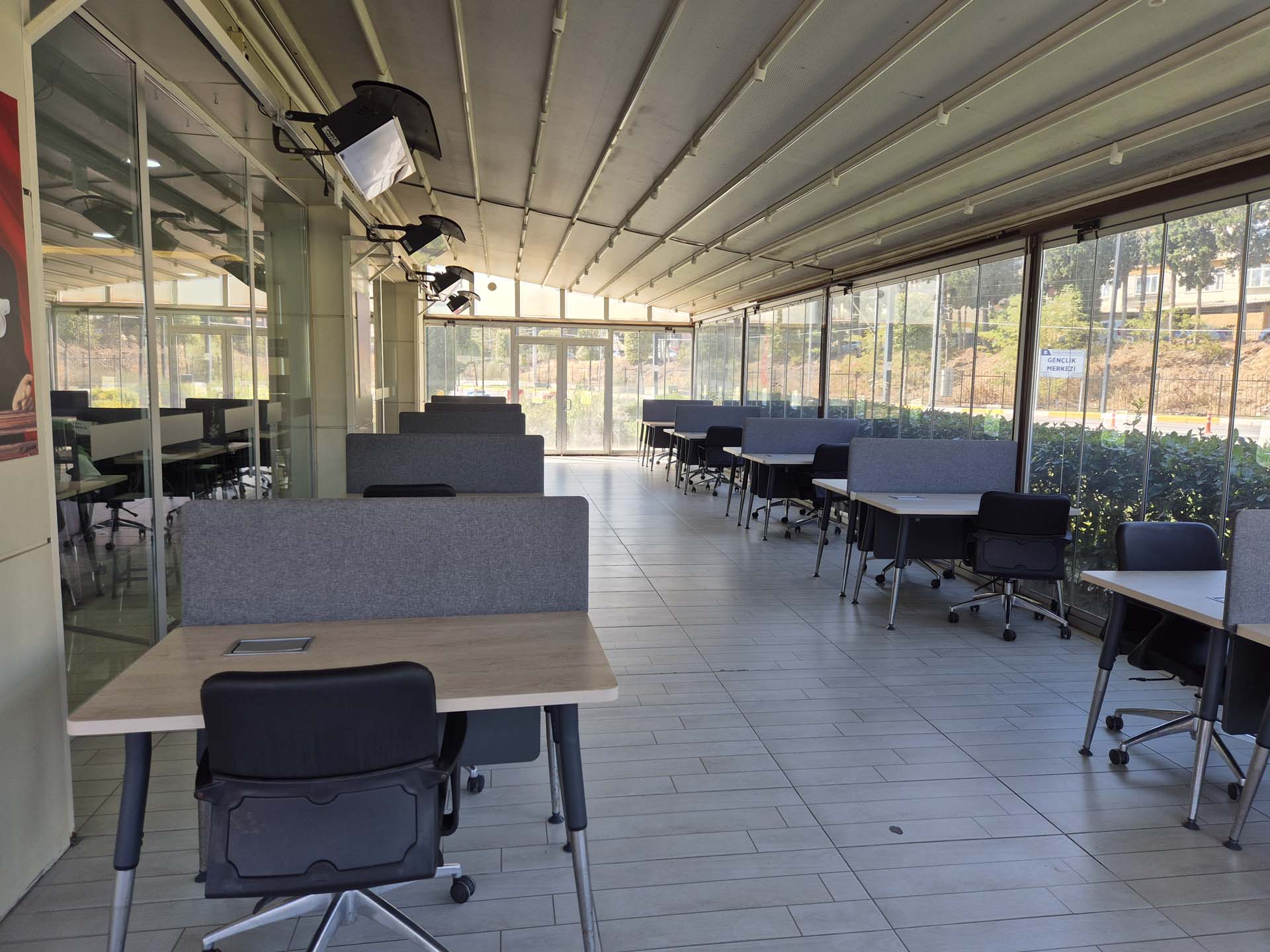 Avlu Gençlik Merkezi