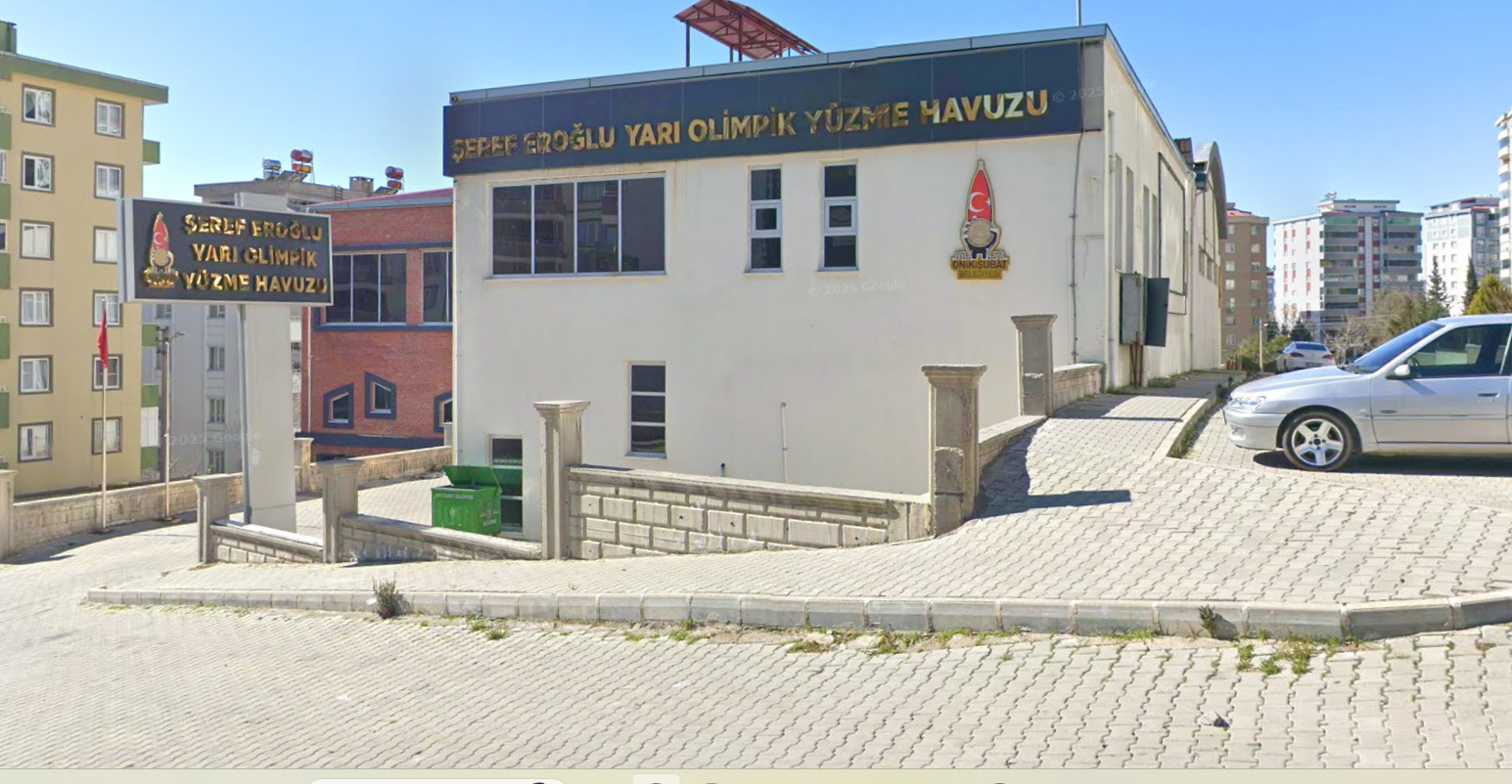 Şeref Eroğlu Yüzme Havuzu