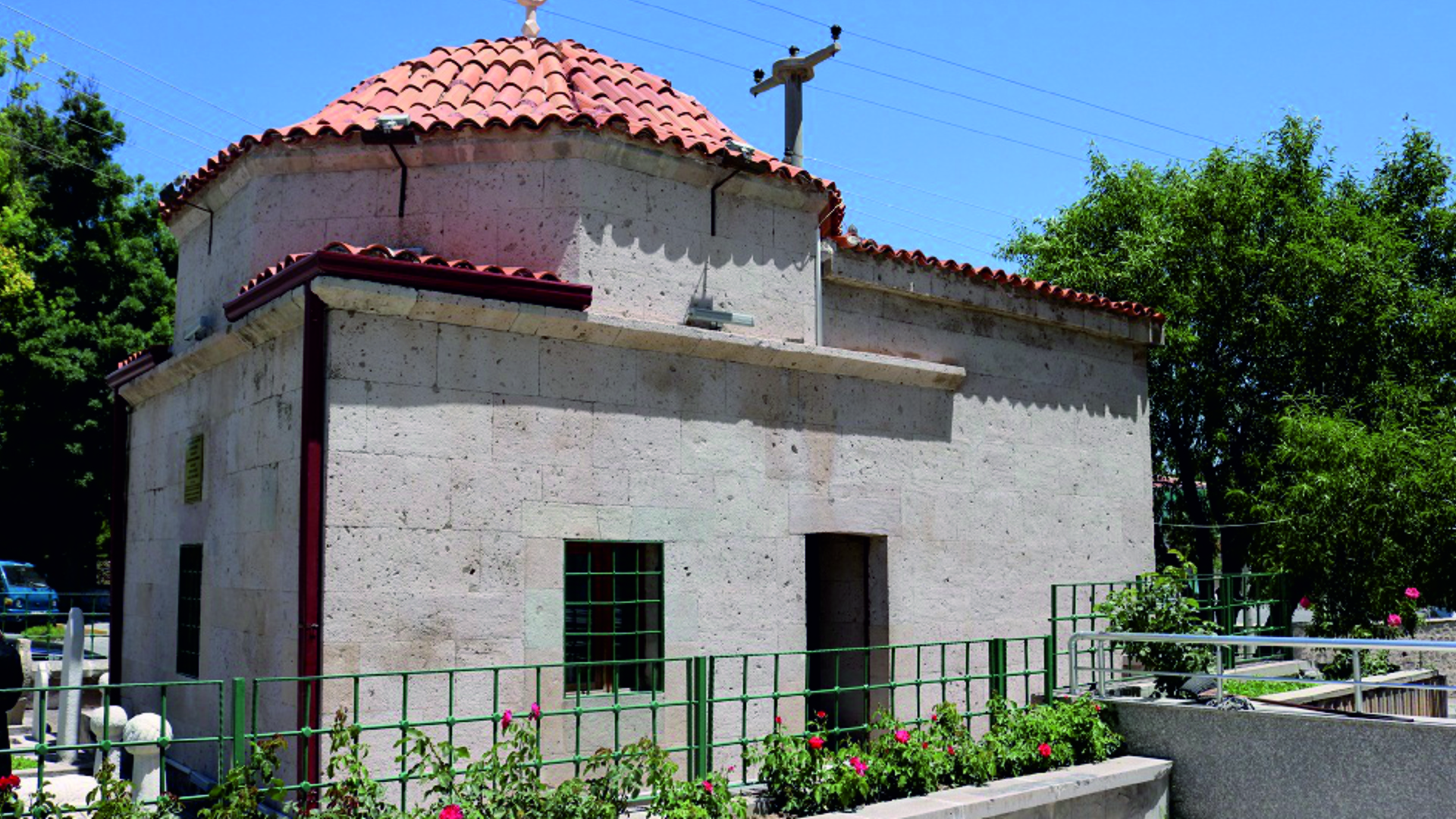 Sarı Saltuk Türbesi